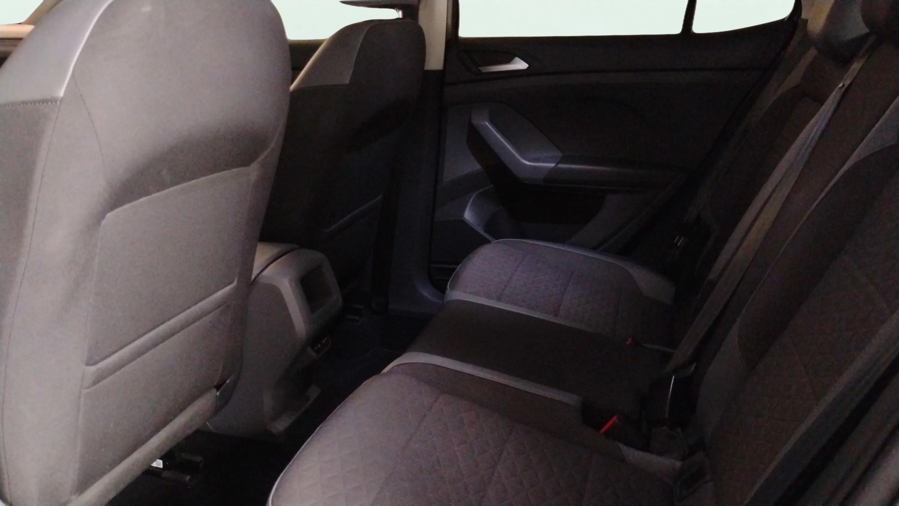 Volkswagen T-Cross Advance 1.0 TSI - foto 13
