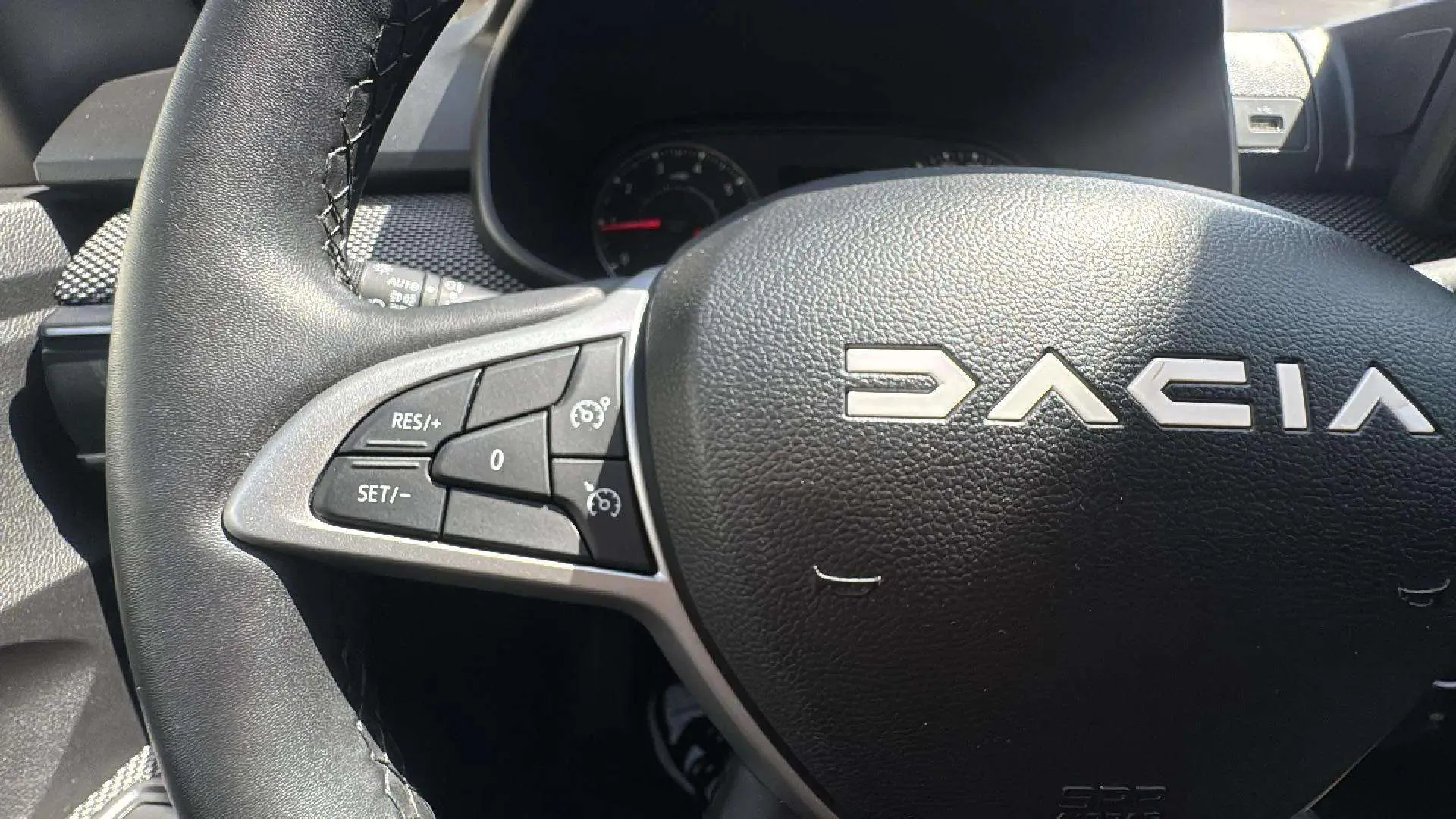 Dacia Sandero Stepway Essential ECO-G 120 - foto 20