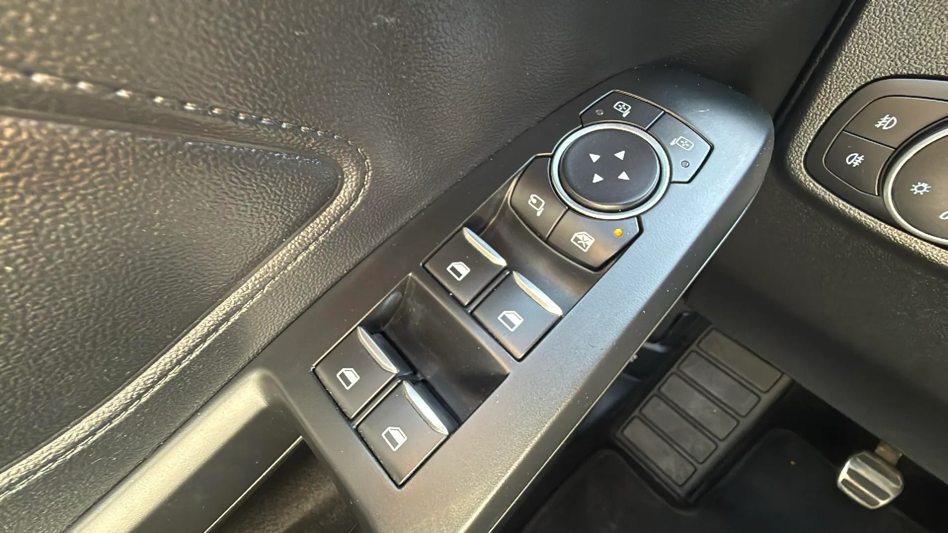 Ford Focus 1.0 EcoBoost MHEV Active - foto 20