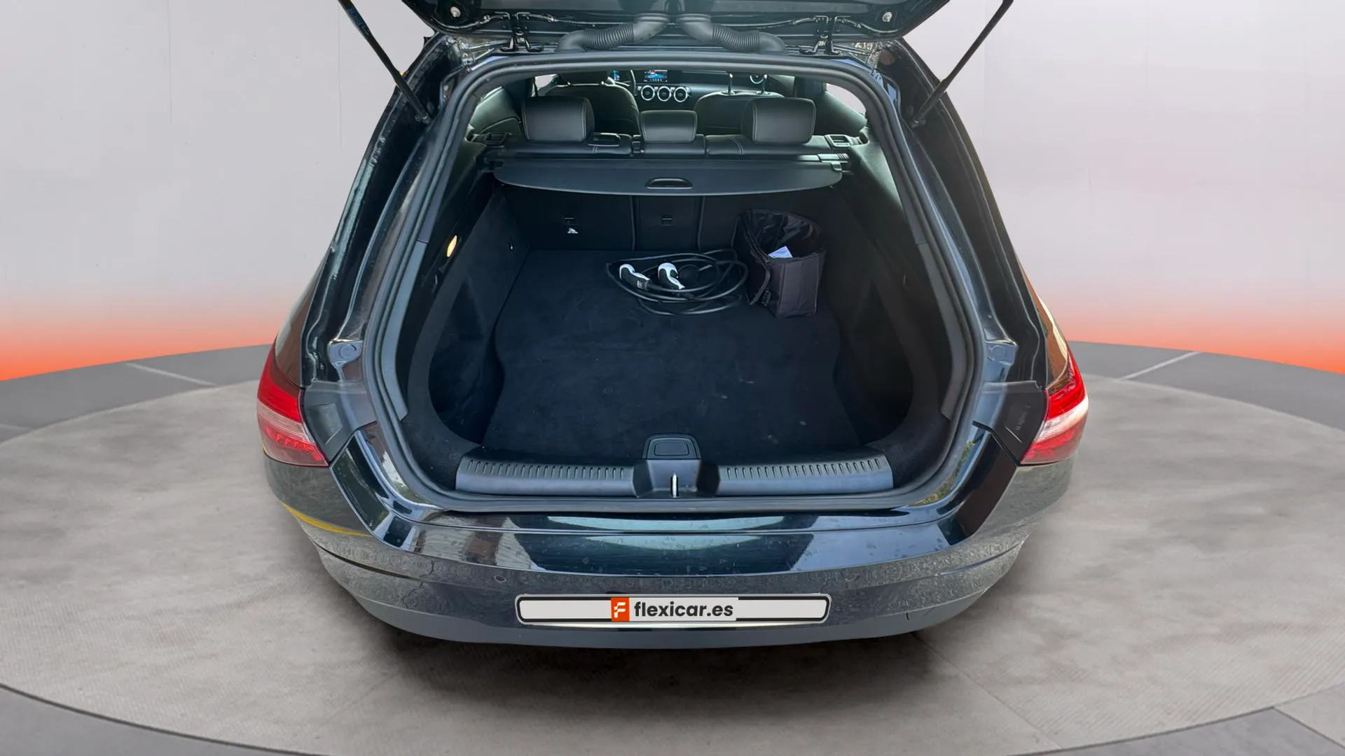 Mercedes-Benz CLA 250 e Shooting Brake - foto 21