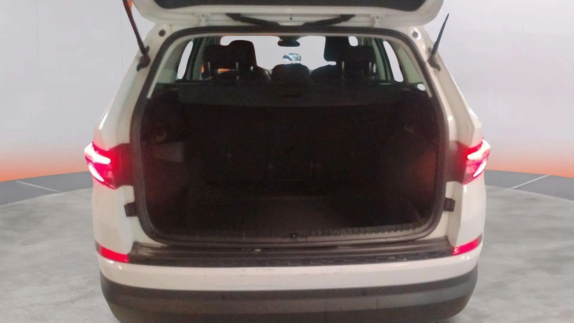 Škoda Kodiaq 2.0 TDI DSG 4x2 Ambition - foto 29