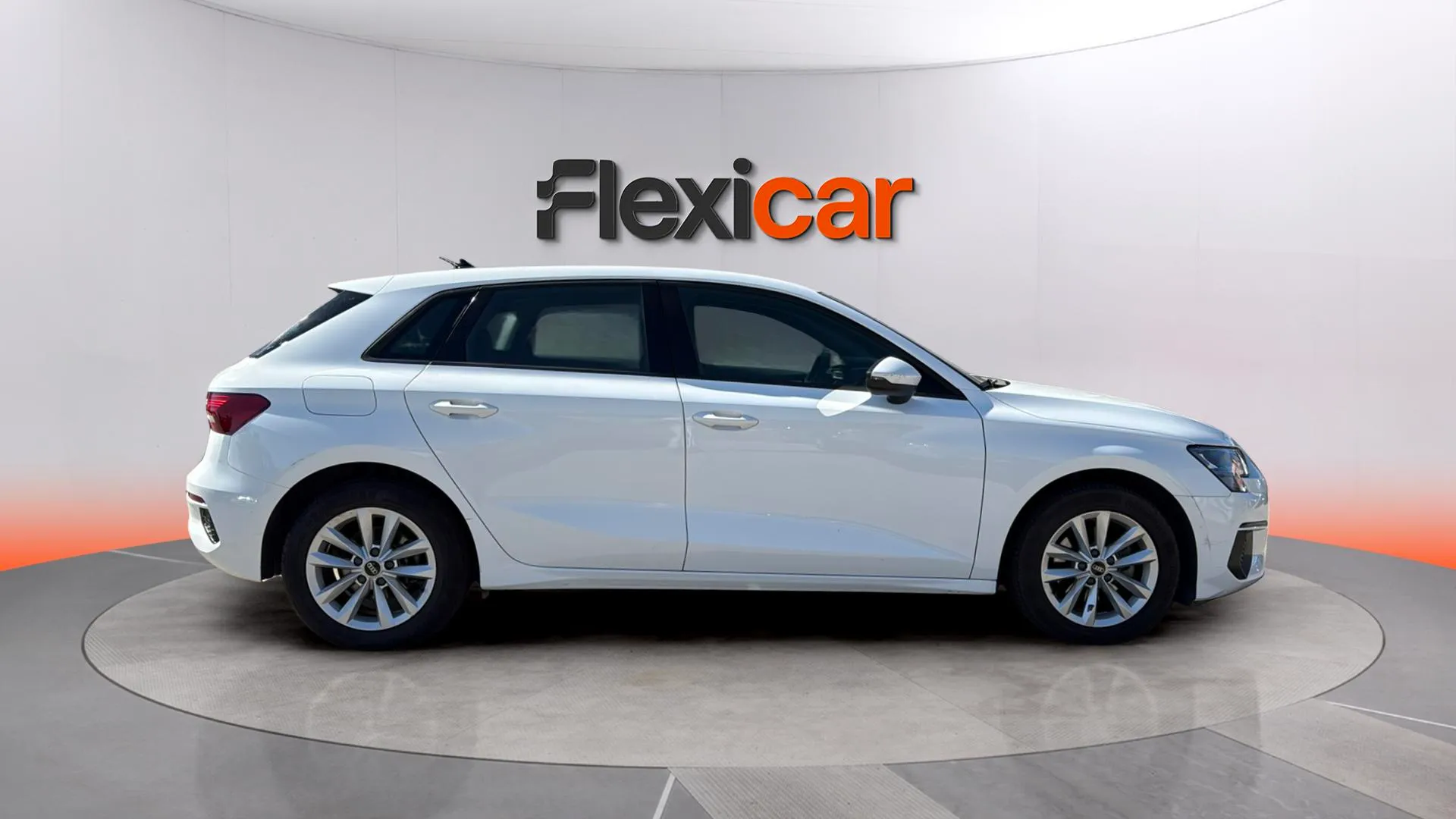 Audi A3 Sportback 30 TDI - foto 8