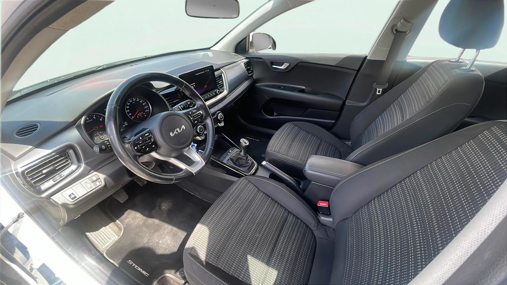 Kia Stonic 1.0 T-GDi MHEV iMT Drive - foto 12