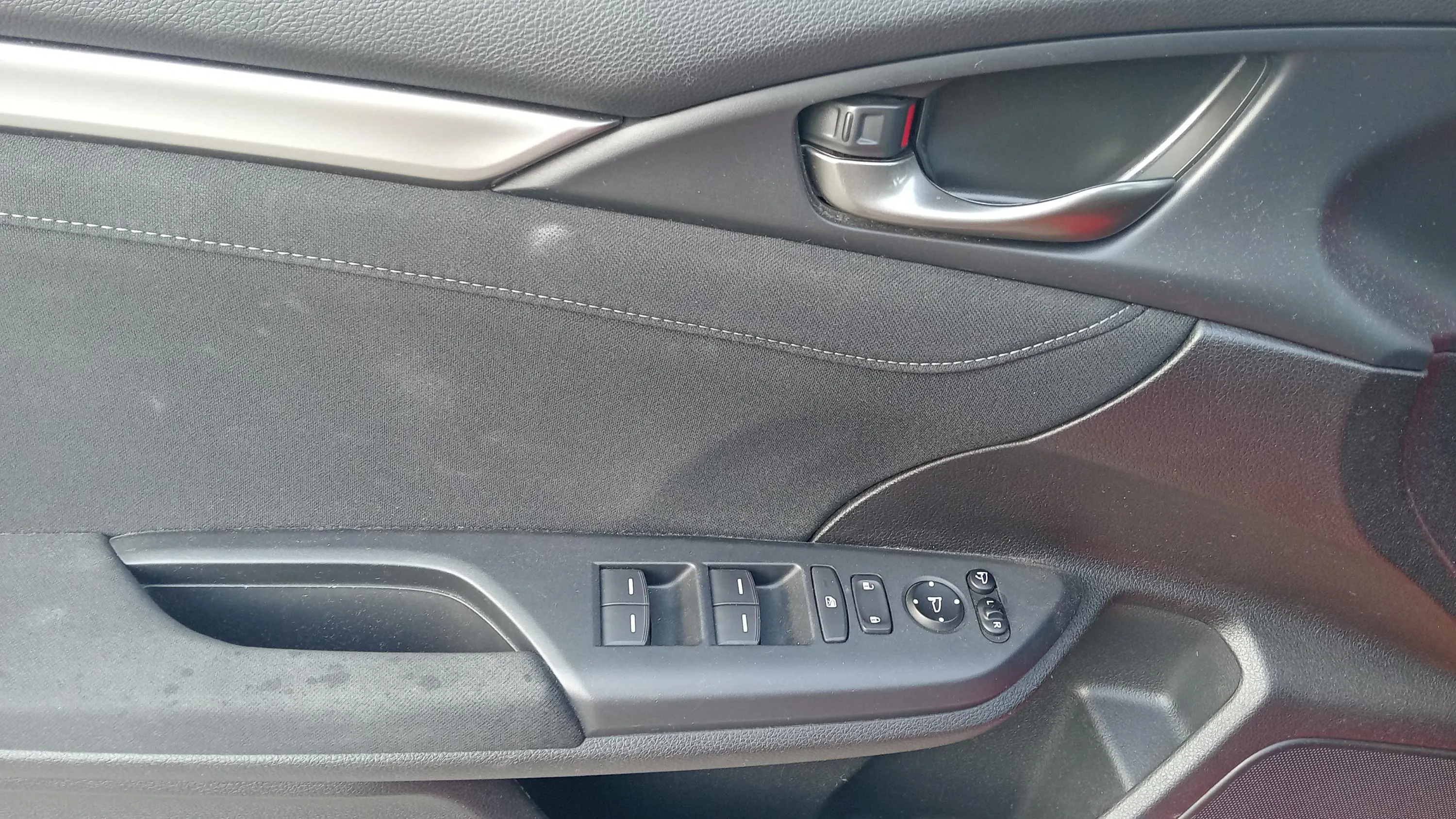 Honda Civic 1.6 I-Dtec Comfort - foto 22