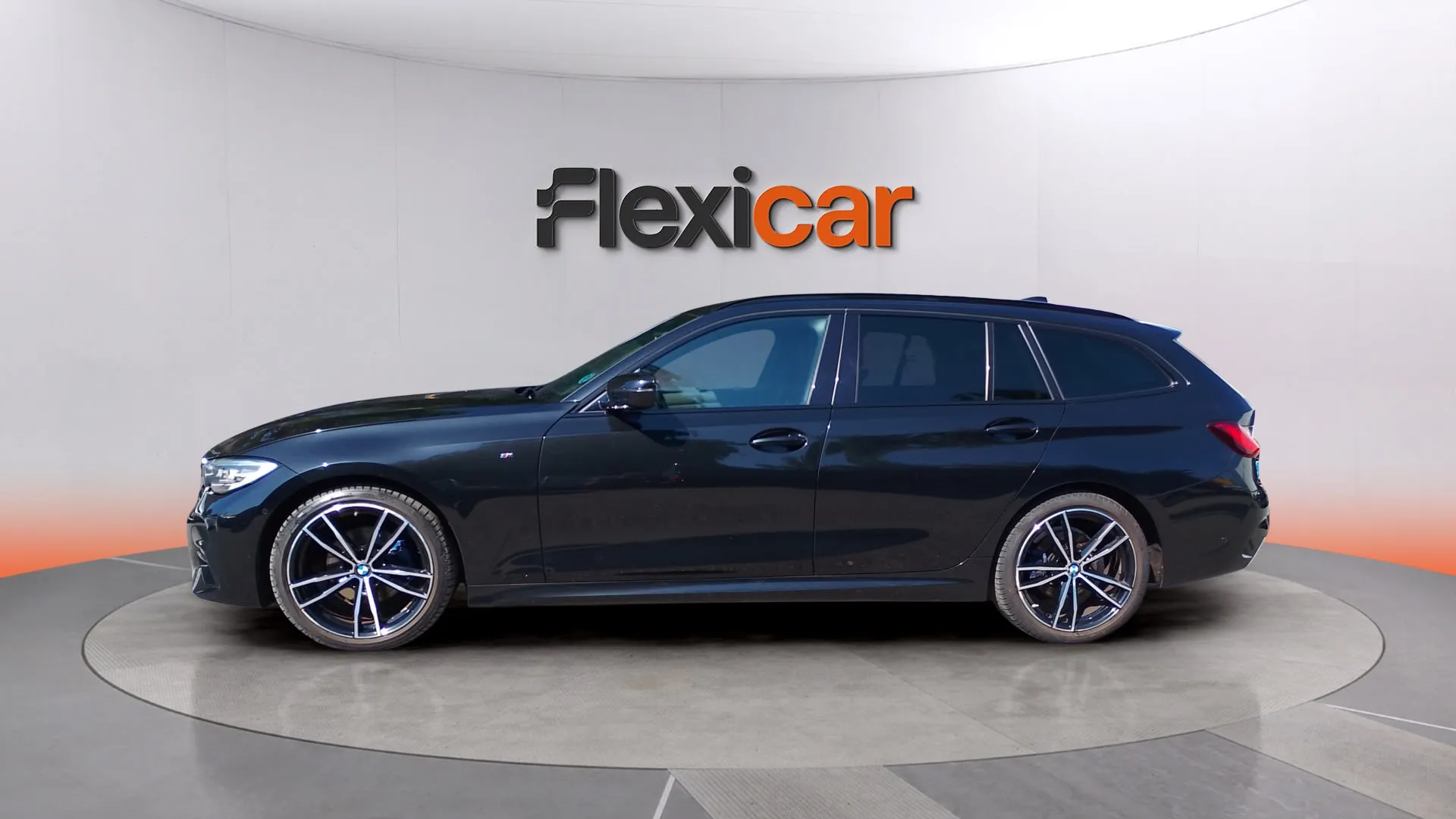 BMW Serie 3 320d xDrive Automática Touring - foto 4