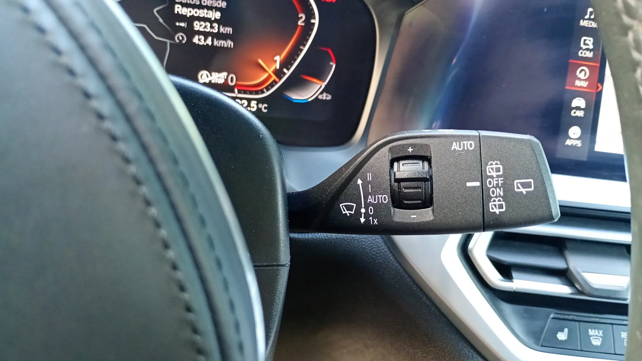 BMW Serie 3 320d xDrive Automática Touring - foto 19
