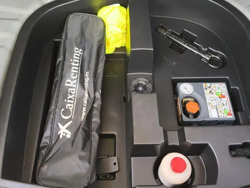 Nissan Juke DIG-T DCT N-Connecta - foto 40