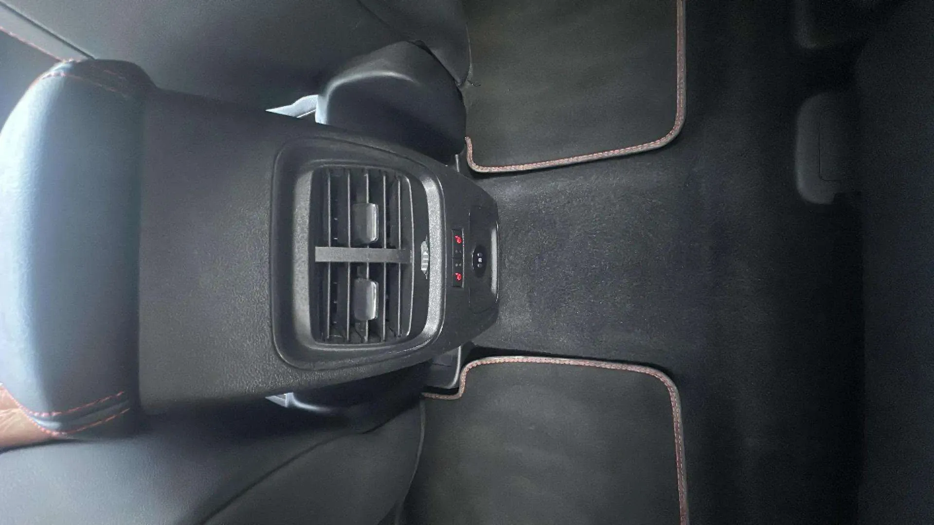 Ford Kuga ST-Line 2.5 Duratec PHEV - foto 20