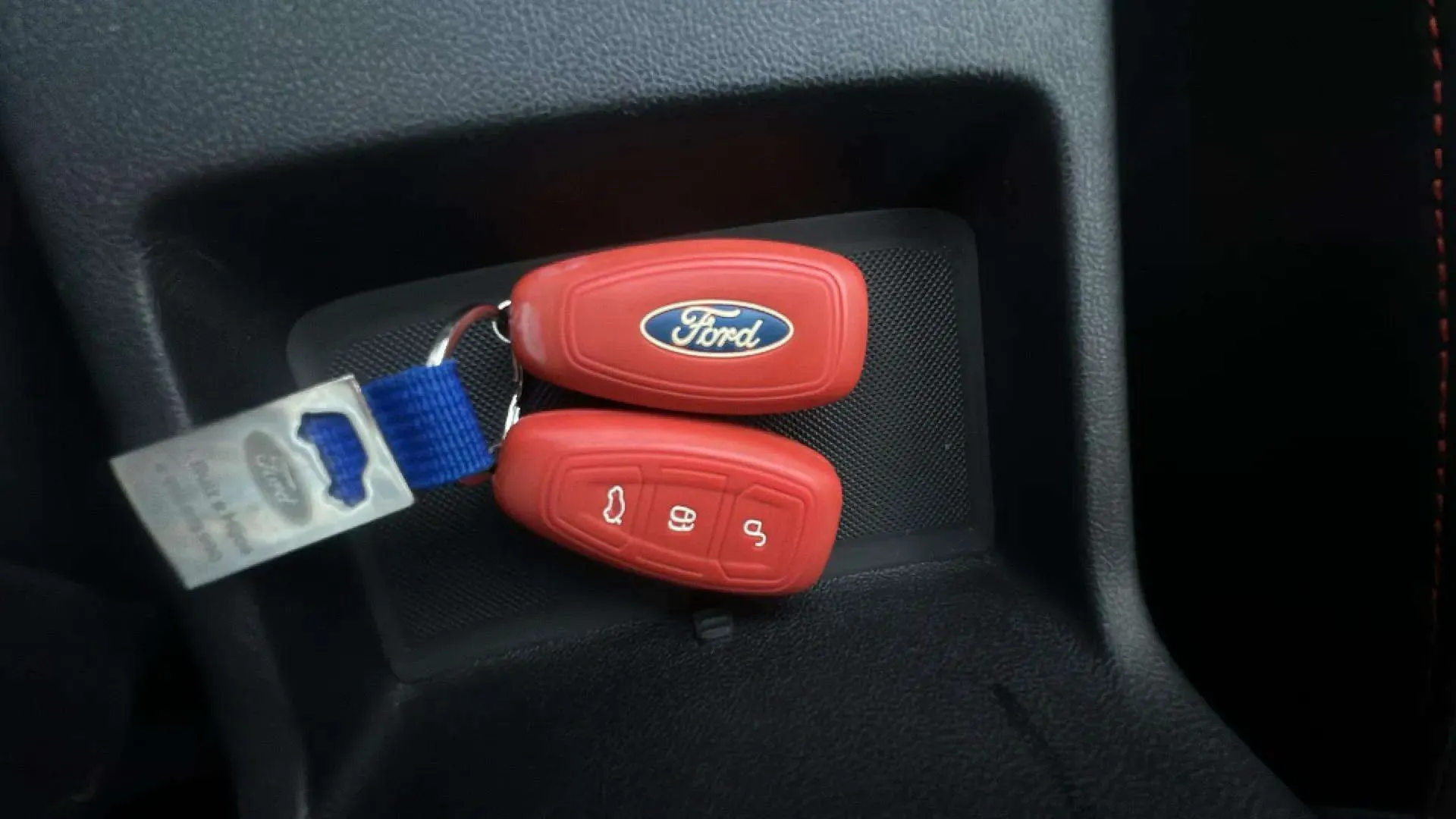 Ford Kuga ST-Line 2.5 Duratec PHEV - foto 18