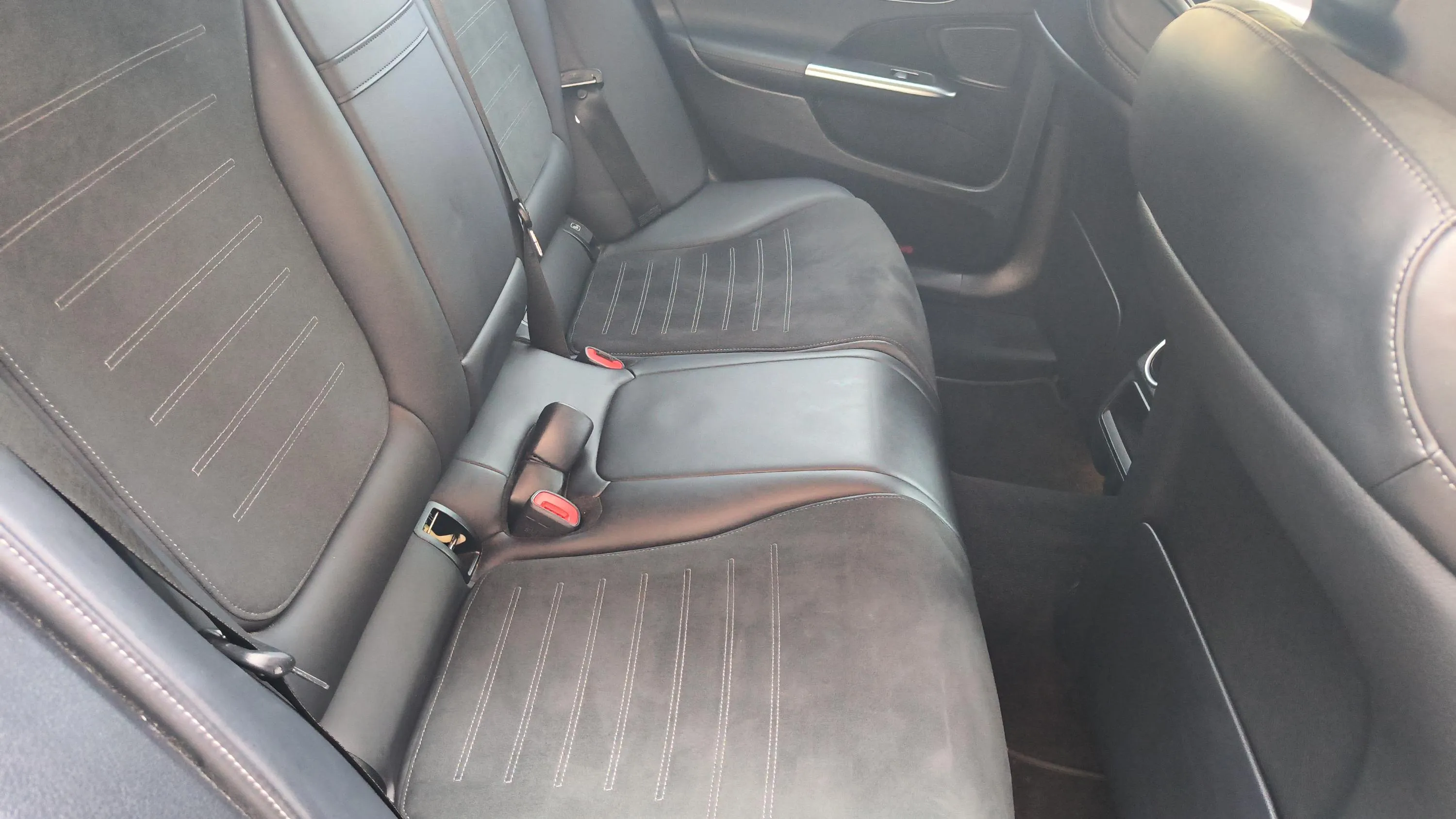 Mercedes-Benz Clase C C 200 - foto 22