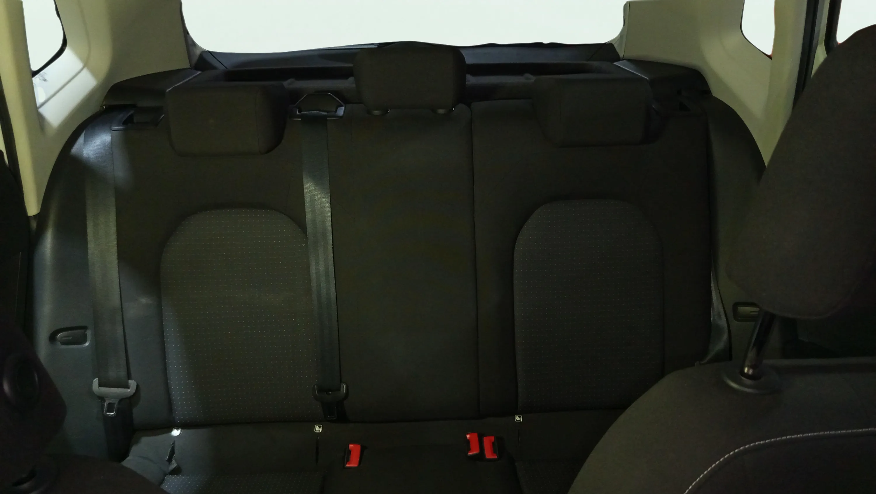 SEAT Arona 1.0 TSI DSG FR XL - foto 19