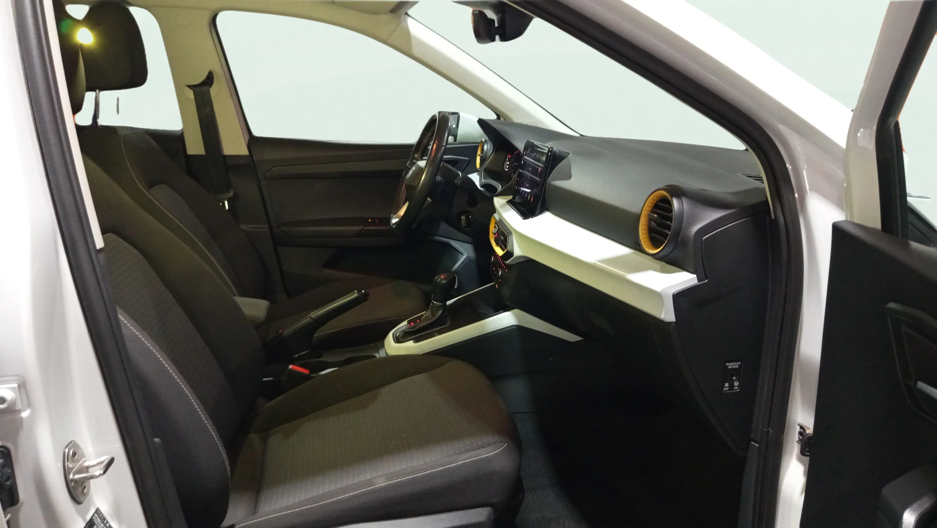 SEAT Arona 1.0 TSI DSG FR XL - foto 17