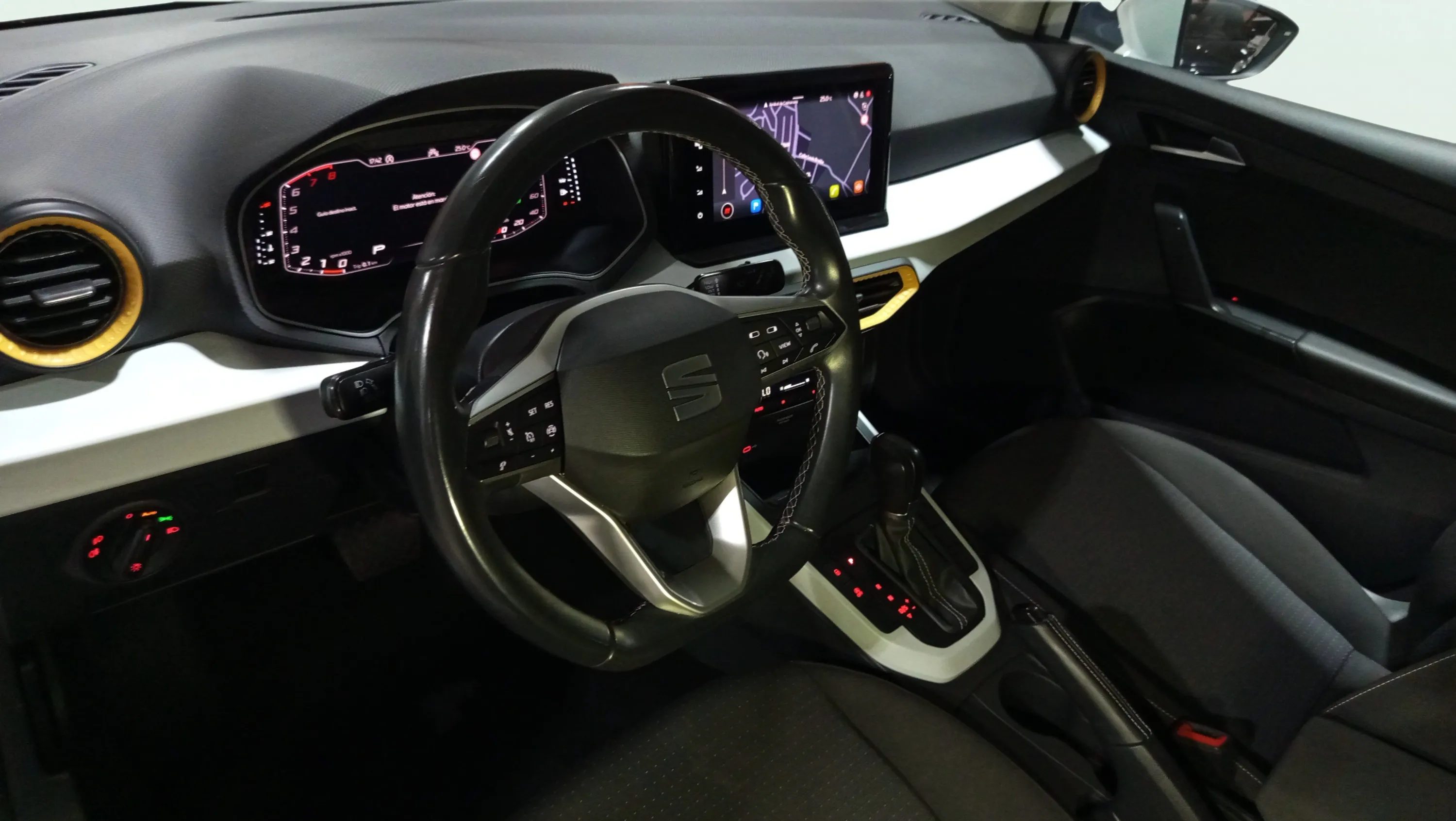 SEAT Arona 1.0 TSI DSG FR XL - foto 25