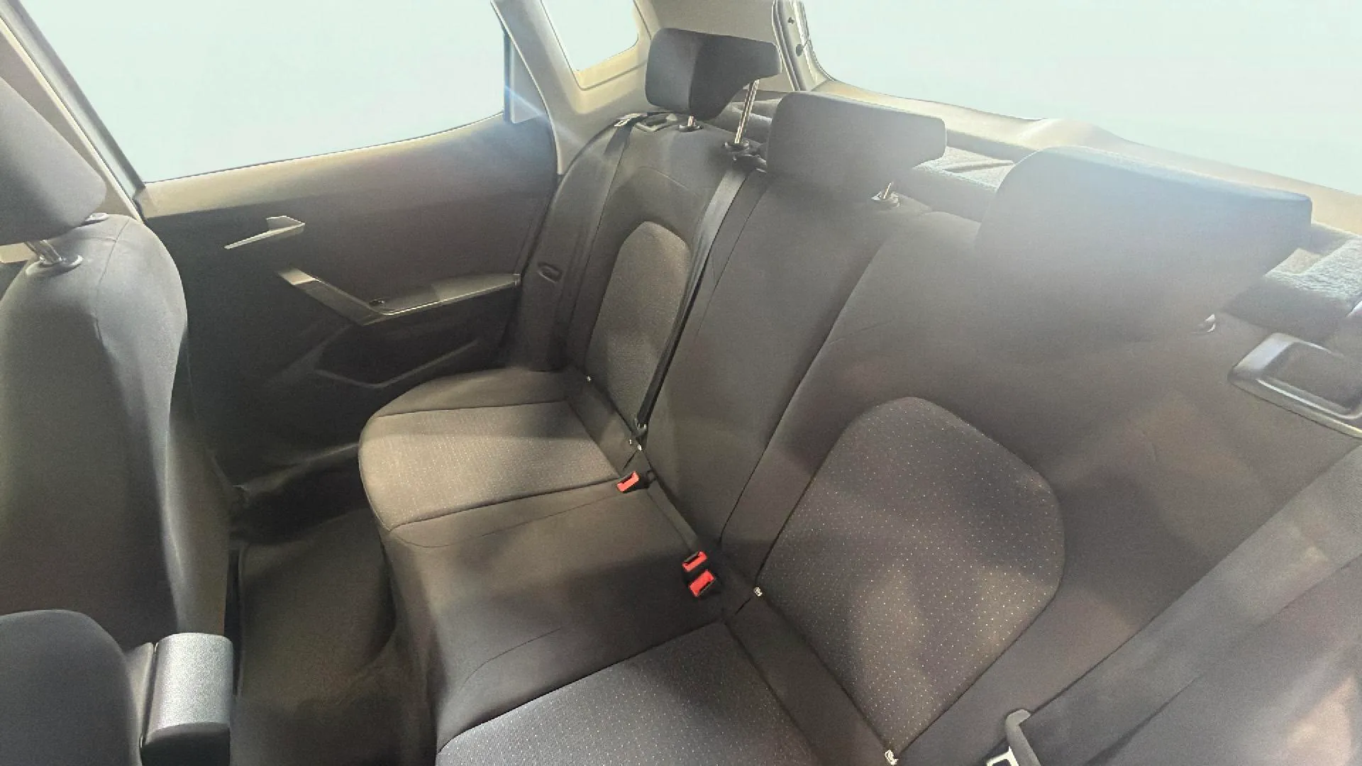 SEAT Arona 1.0 TSI DSG Style XL - foto 21