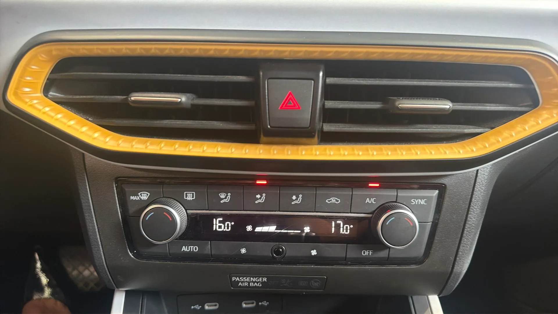 SEAT Arona 1.0 TSI DSG Style XL - foto 17