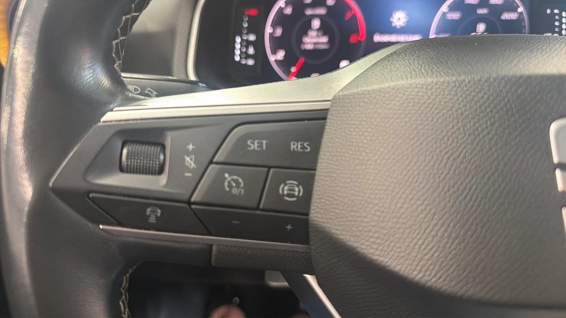 SEAT Arona 1.0 TSI DSG Style XL - foto 19