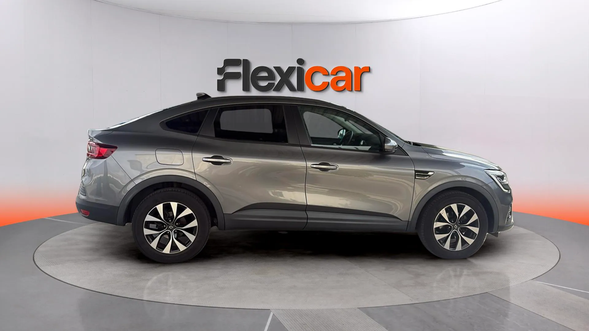 Renault Arkana Evolution TCe EDC mild hybr - foto 7