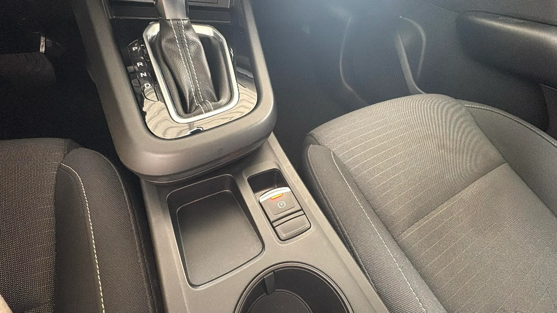 Renault Arkana Evolution TCe EDC mild hybr - foto 24