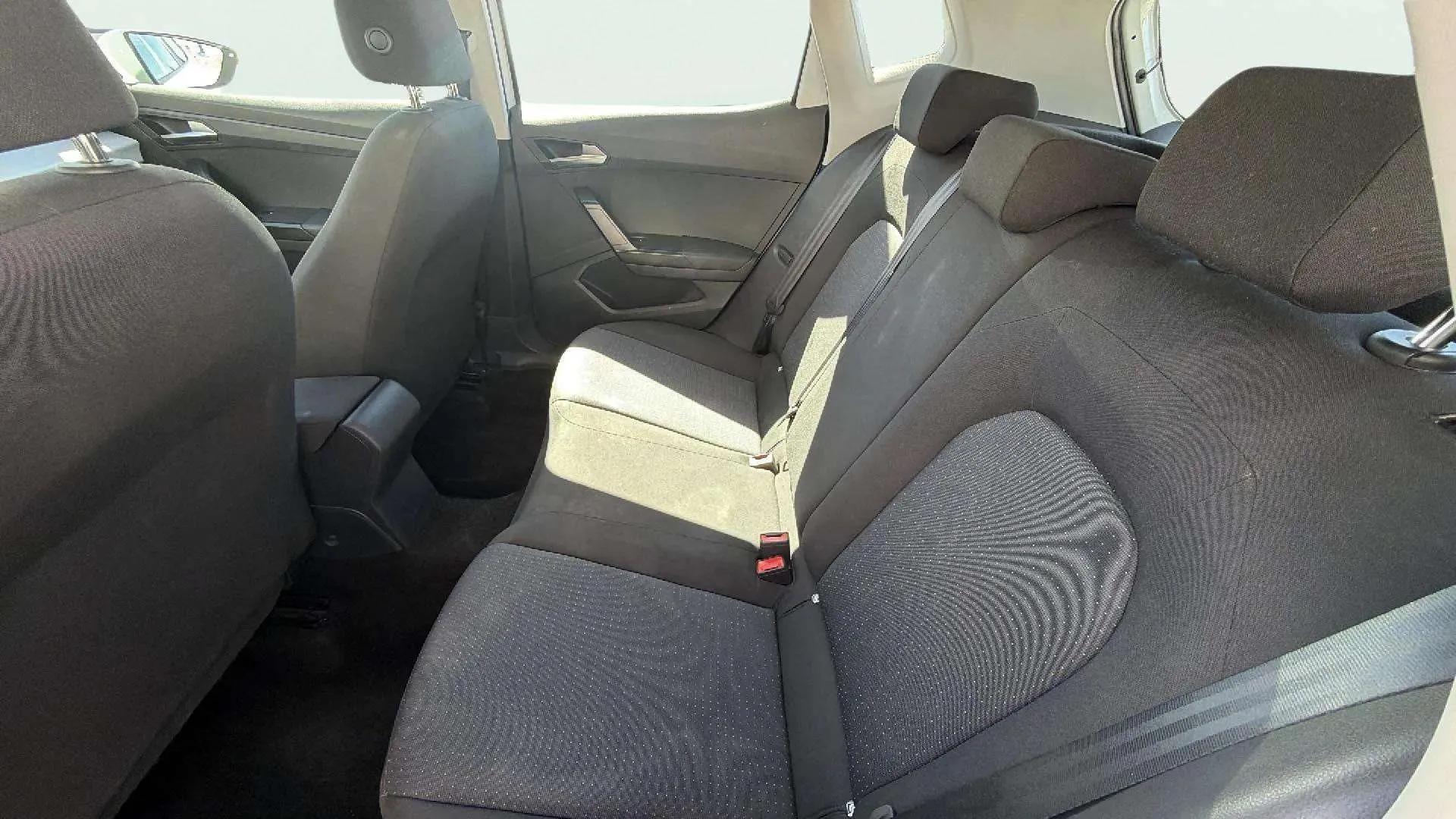SEAT Arona 1.0 TSI DSG Style XL - foto 17
