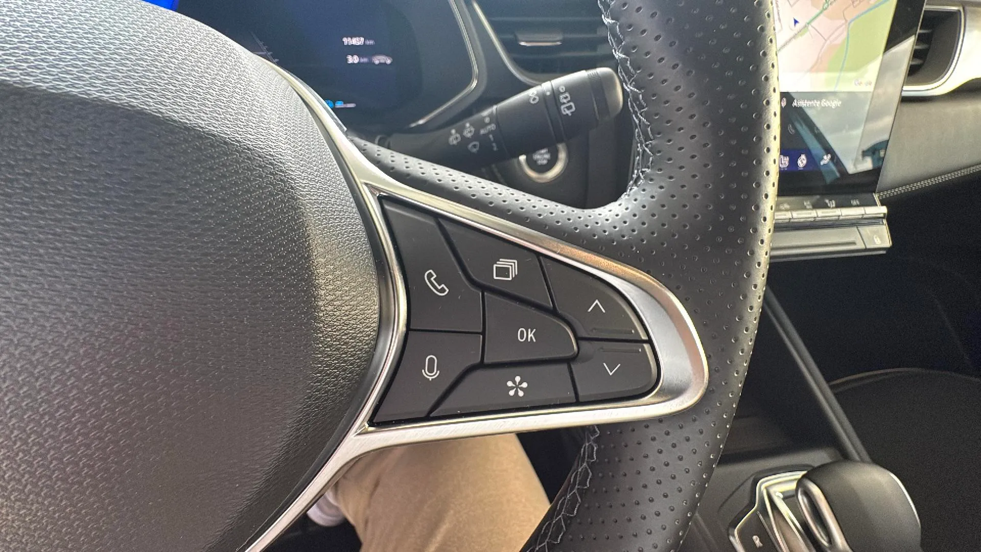 Renault Symbioz Iconic E-Tech full hybr - foto 17