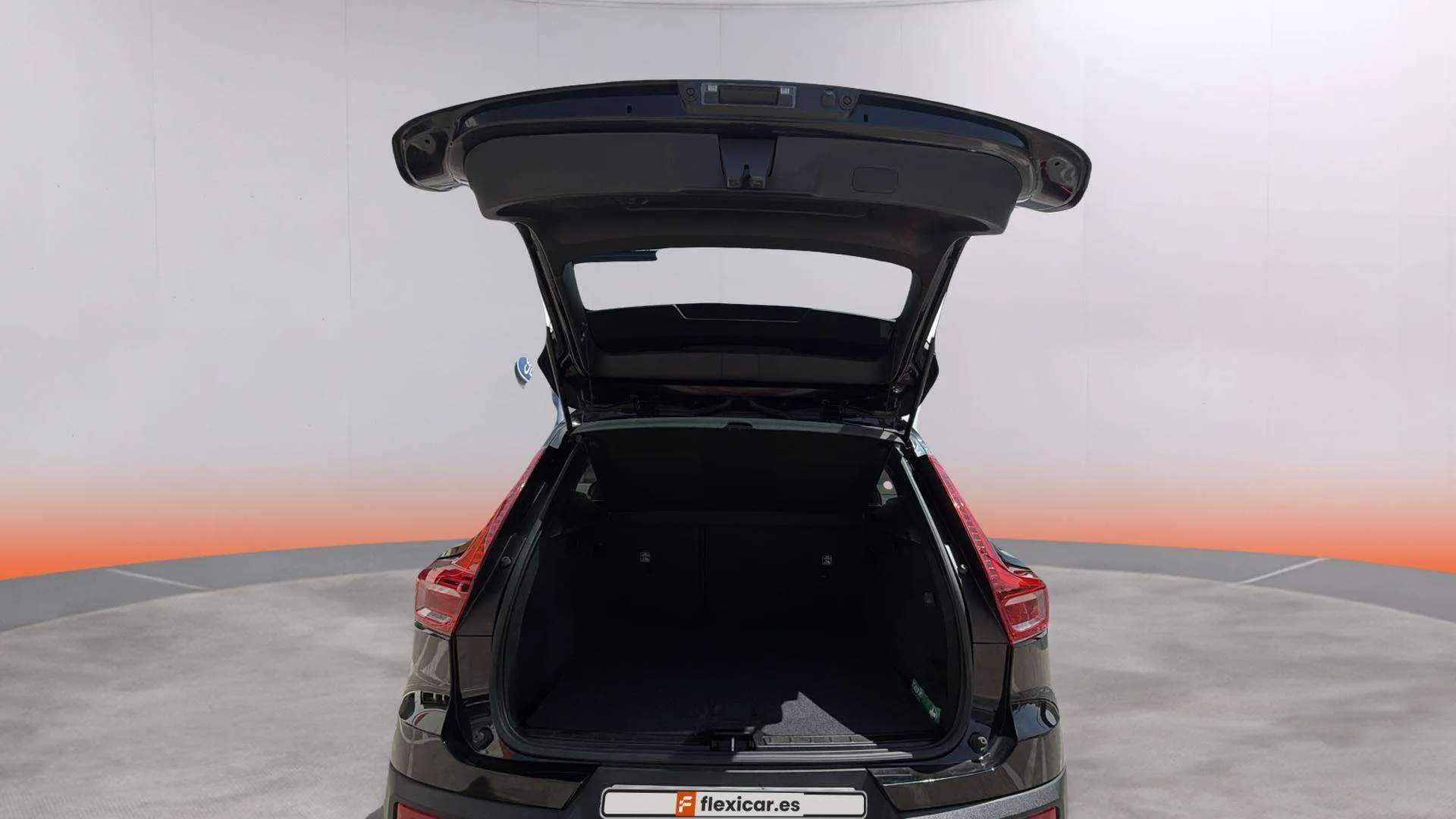 Volvo XC40 1.5 T2 Momentum - foto 18