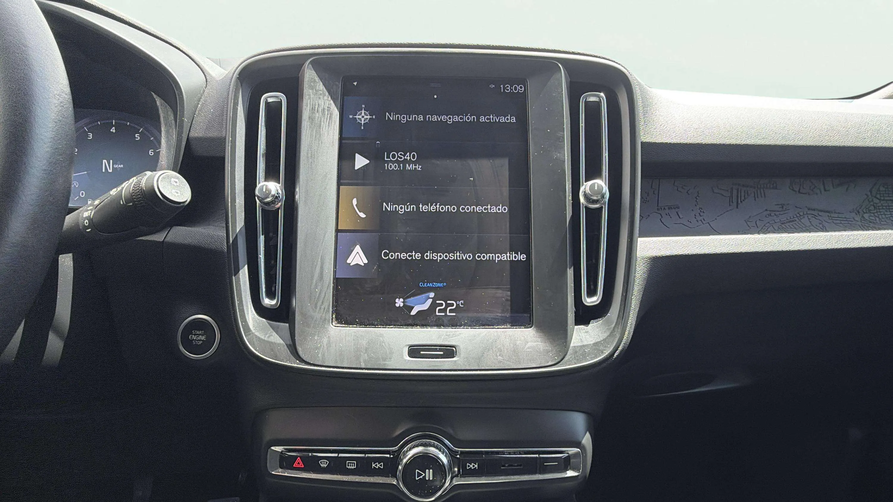 Volvo XC40 1.5 T2 Momentum - foto 15