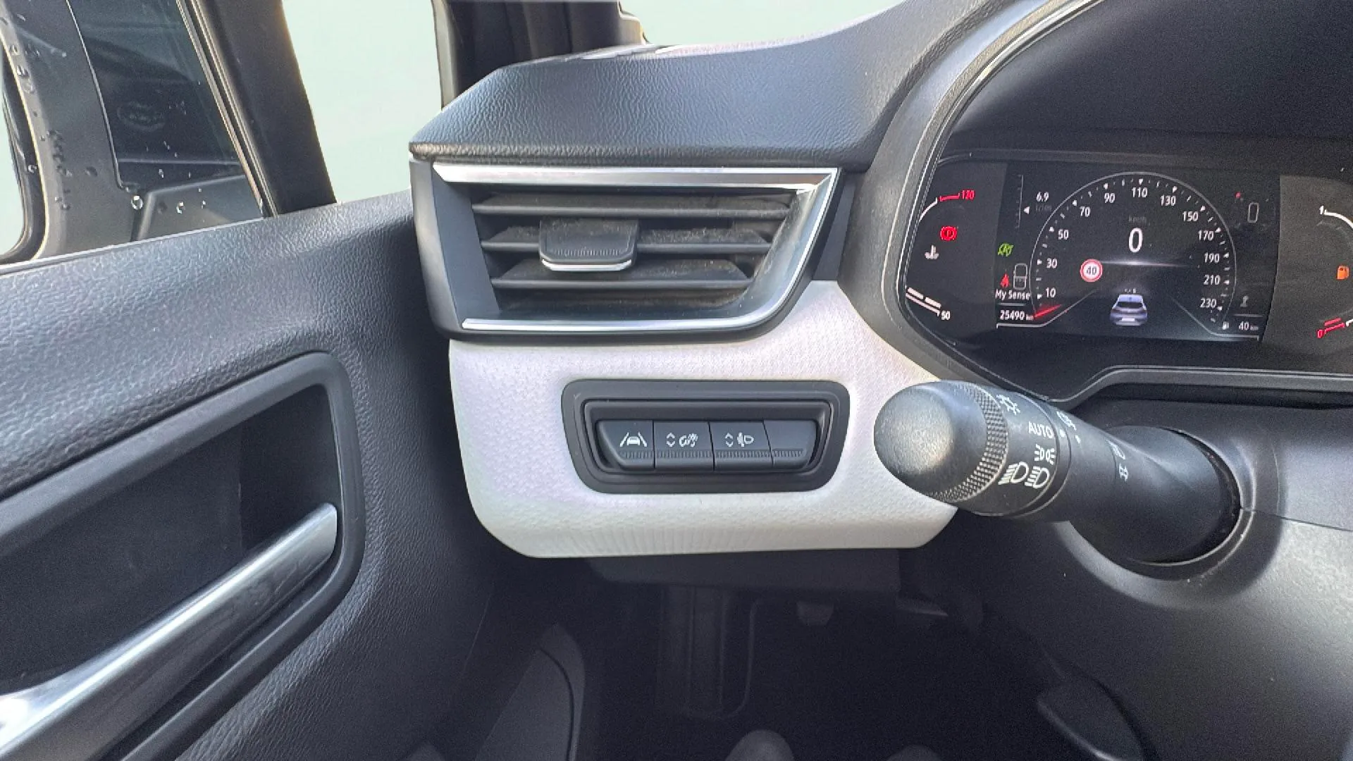 Renault Clio Techno TCe 90 - foto 19