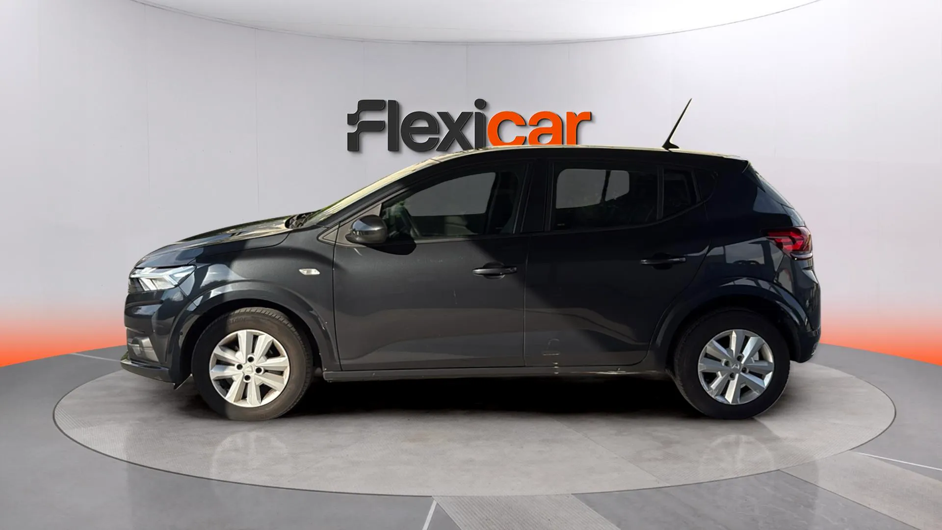 Dacia Sandero Stepway Comfort TCe CVT - foto 4