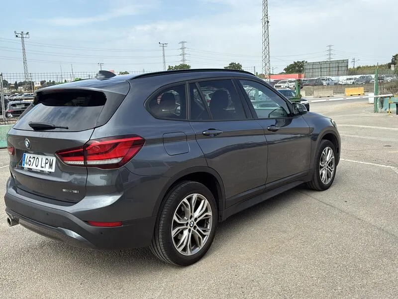 BMW X1 sDrive18i - foto 6