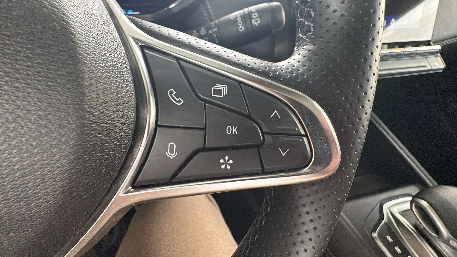 Renault Symbioz Iconic E-Tech full hybr - foto 15