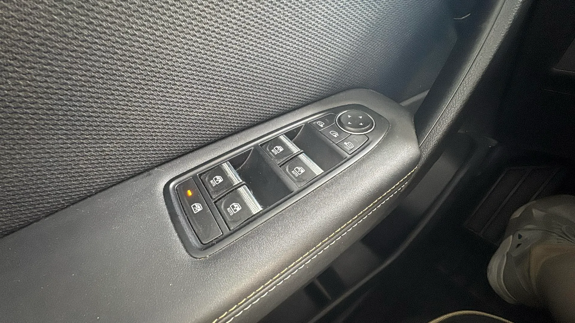 Renault Symbioz Iconic E-Tech full hybr - foto 22