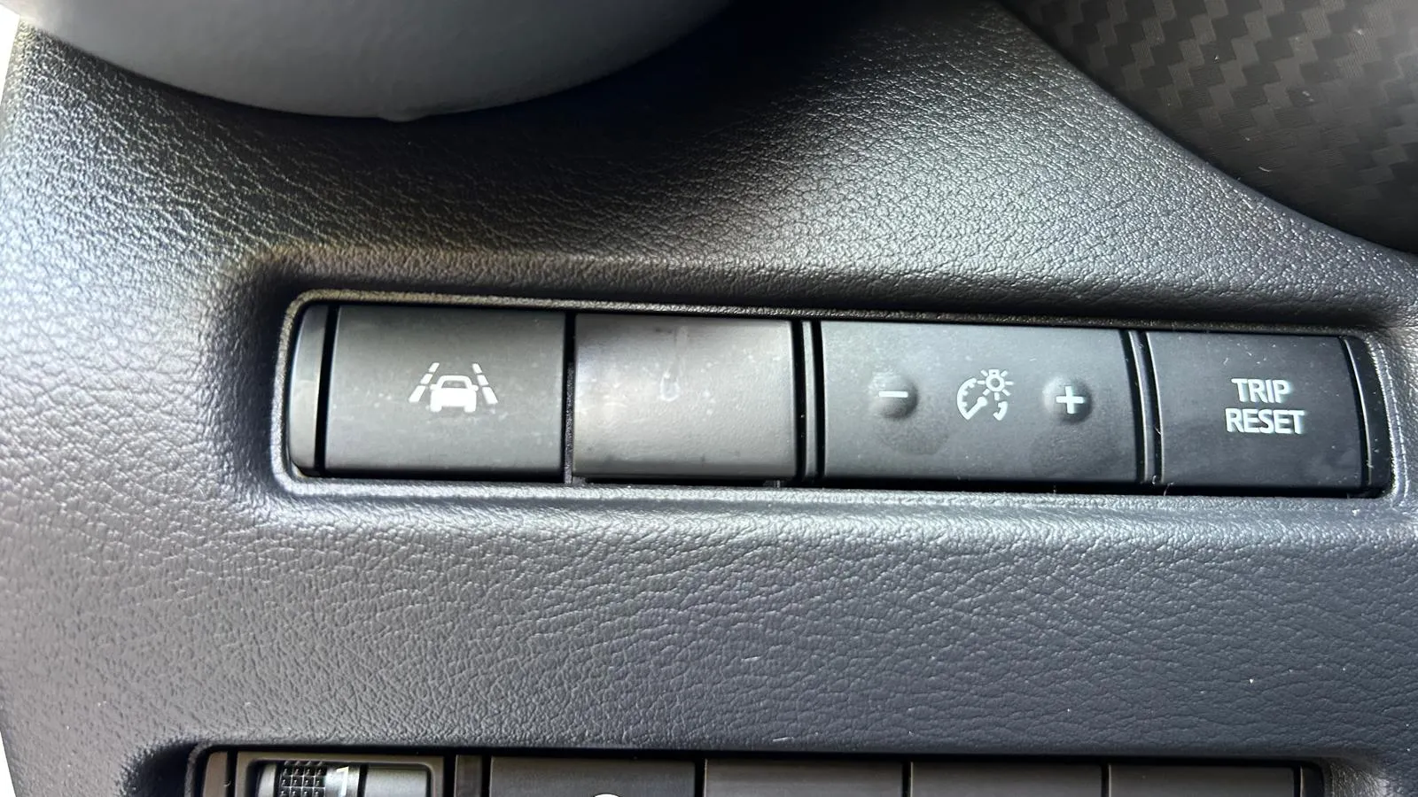 Nissan Juke DIG-T DCT N-Connecta - foto 18