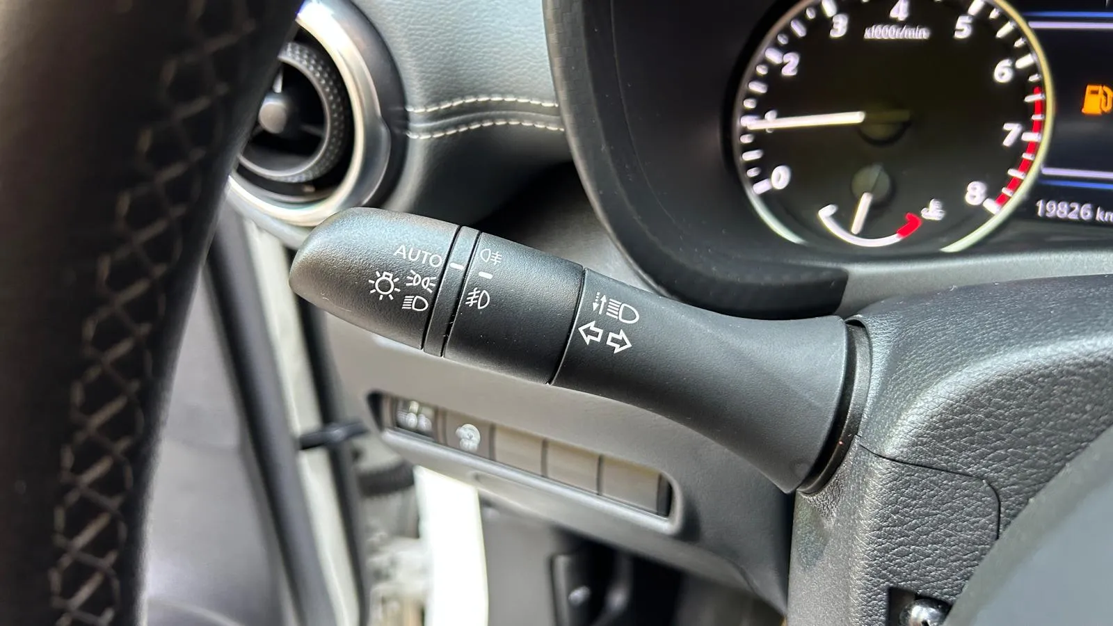 Nissan Juke DIG-T DCT N-Connecta - foto 24