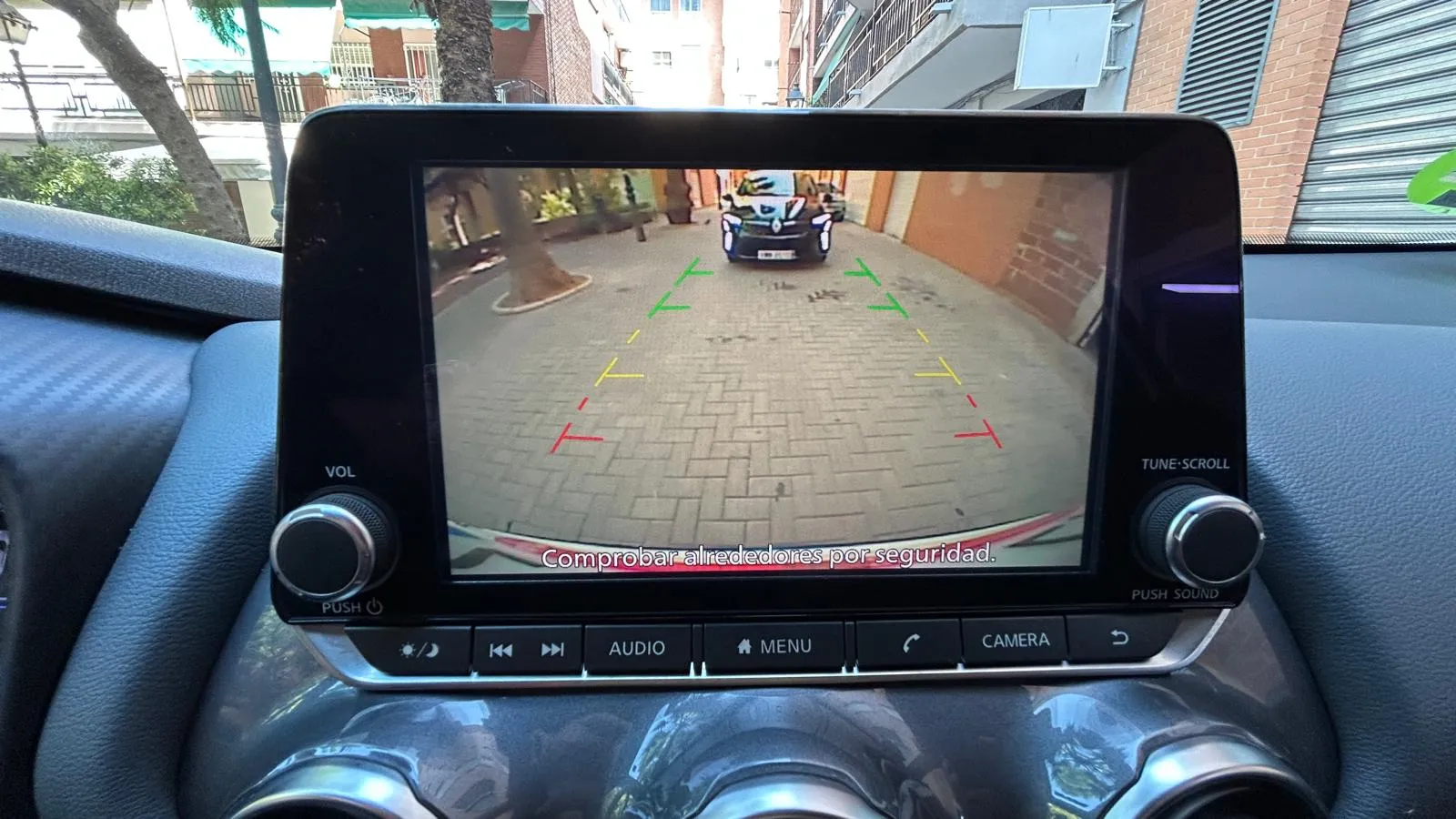 Nissan Juke DIG-T DCT N-Connecta - foto 14