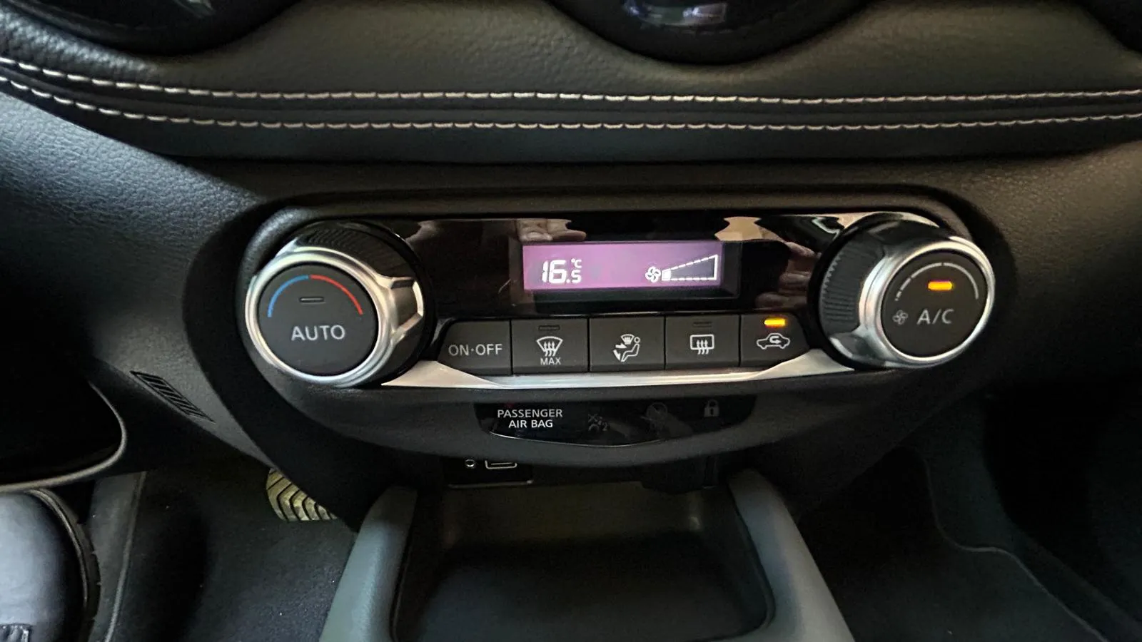 Nissan Juke DIG-T DCT N-Connecta - foto 12