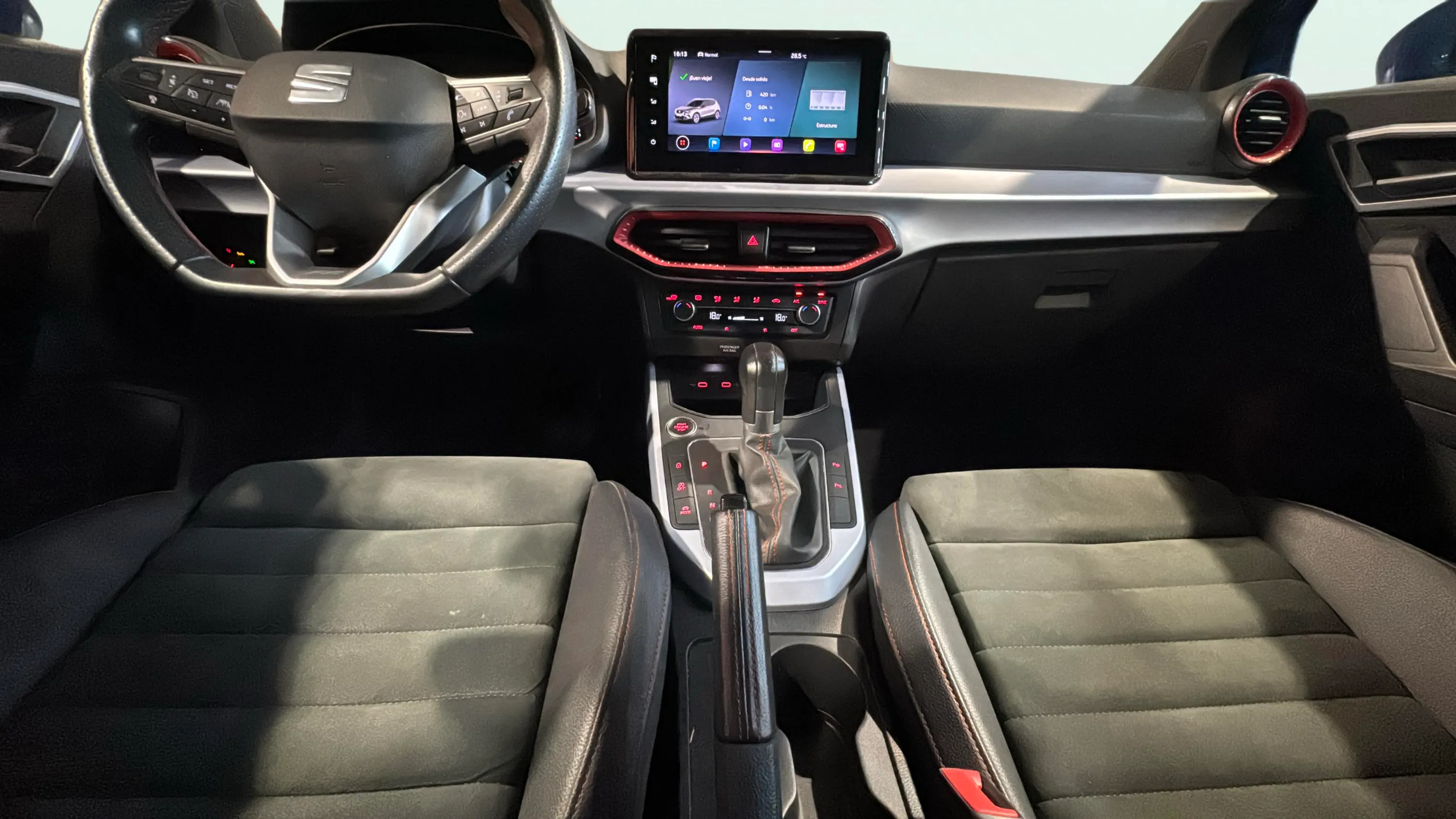 SEAT Arona 1.0 TSI DSG FR Plus - foto 13