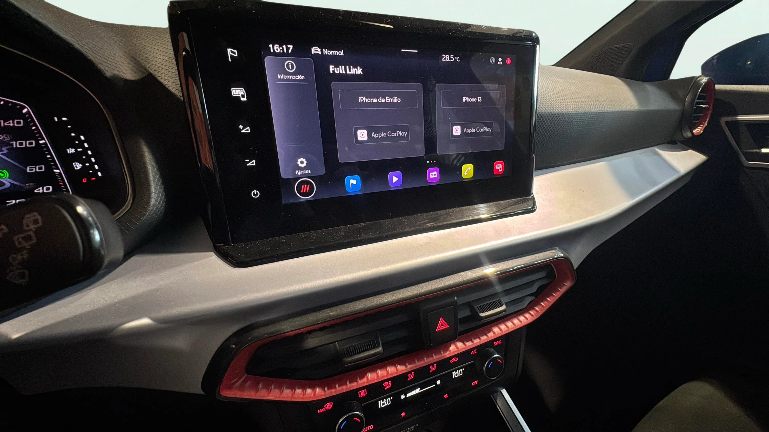 SEAT Arona 1.0 TSI DSG FR Plus - foto 22