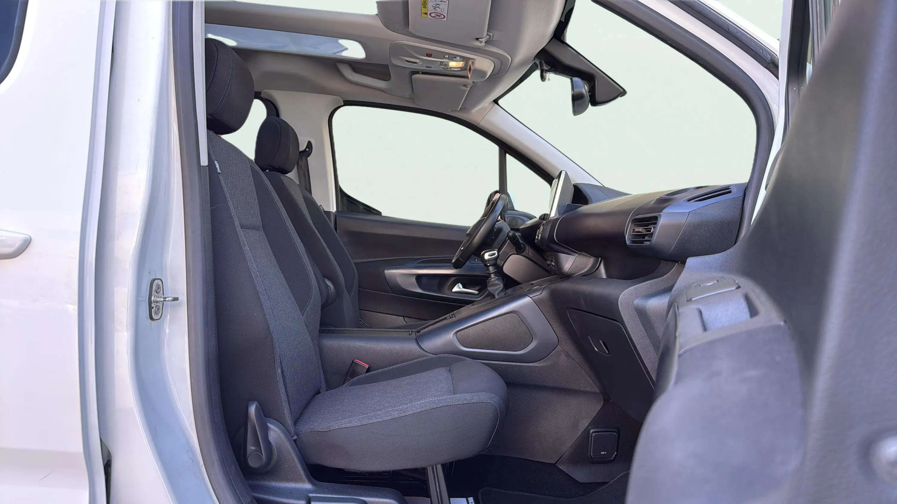 Peugeot Rifter Active Pack Long PureTech - foto 44