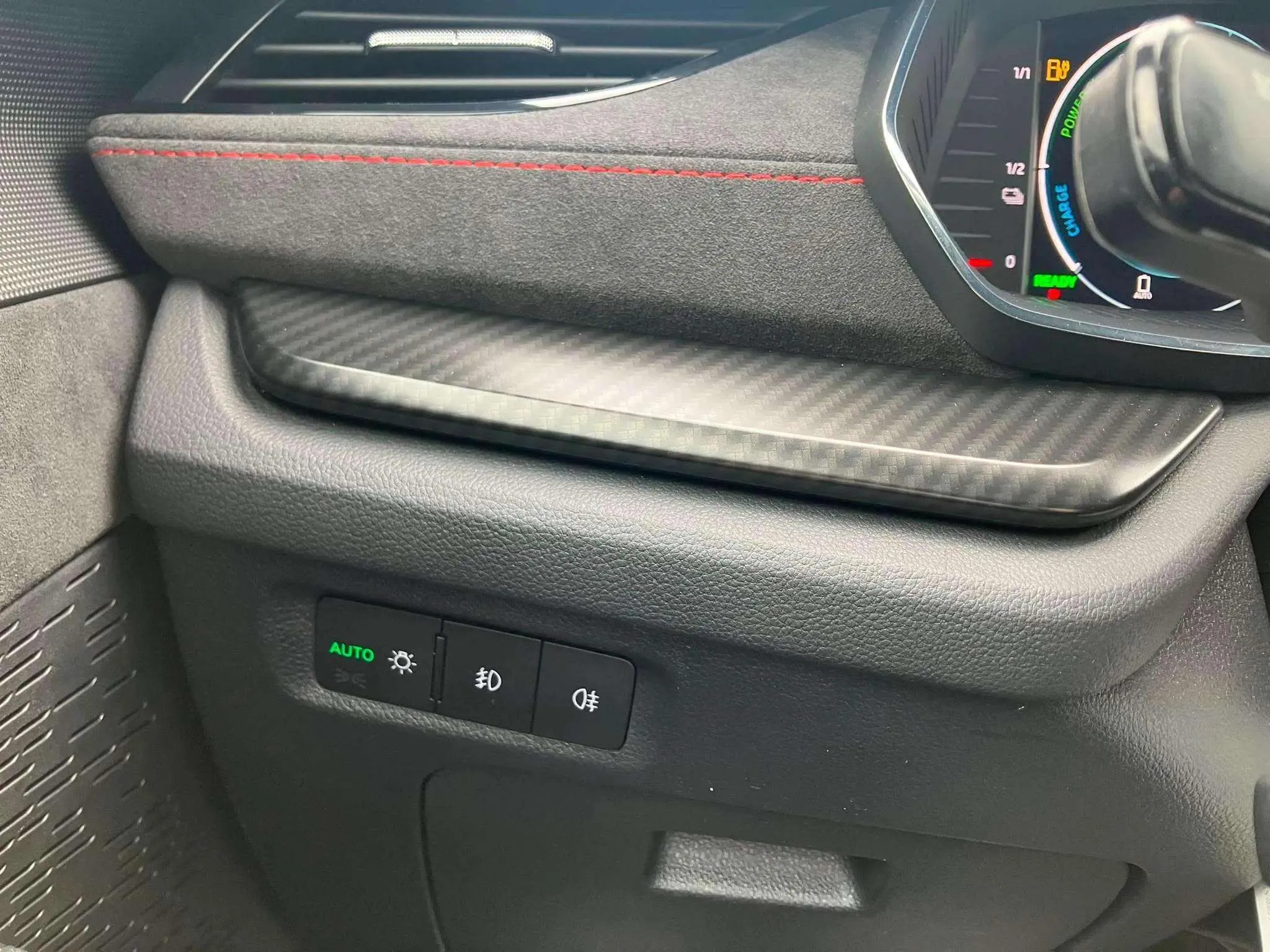 Škoda Octavia Combi 2.0 TSI DSG RS - foto 22