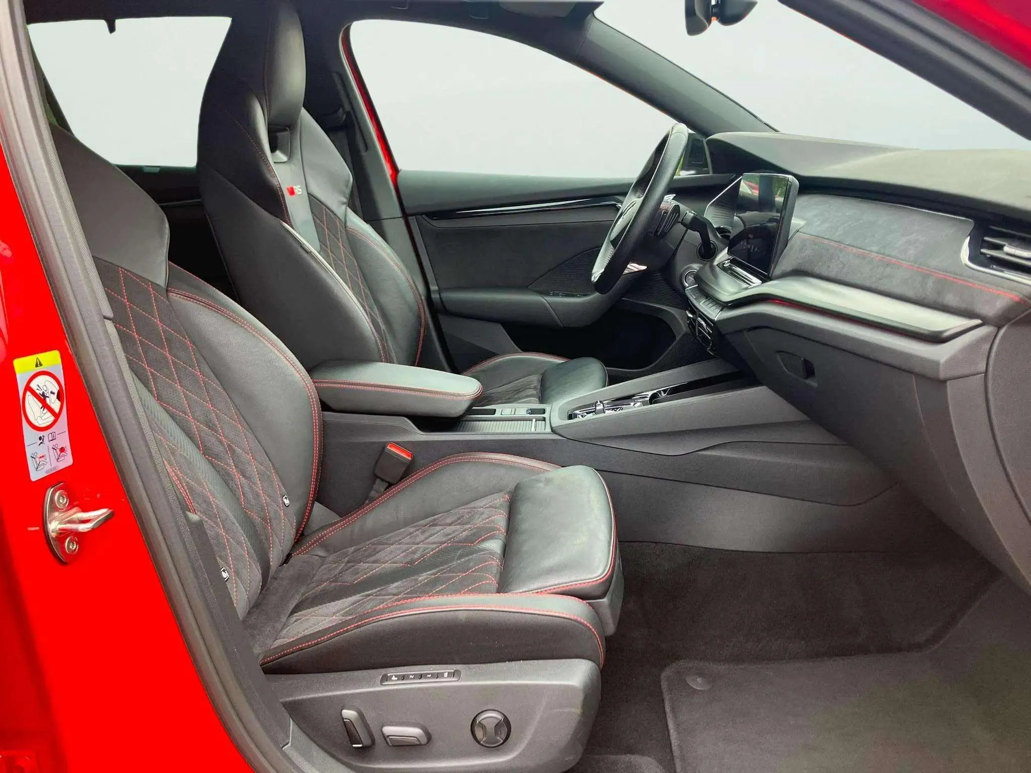 Škoda Octavia Combi 2.0 TSI DSG RS - foto 15