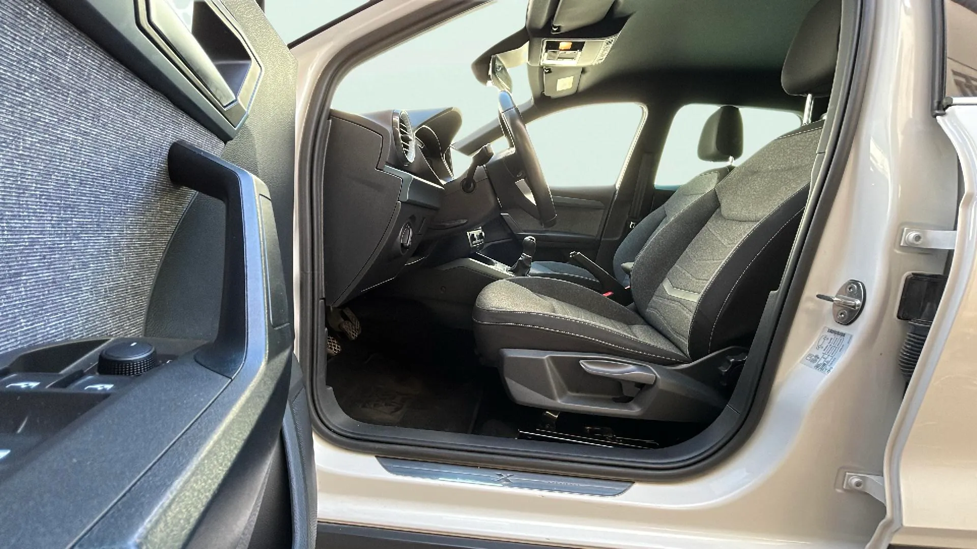 SEAT Arona 1.0 TSI Style Plus - foto 14