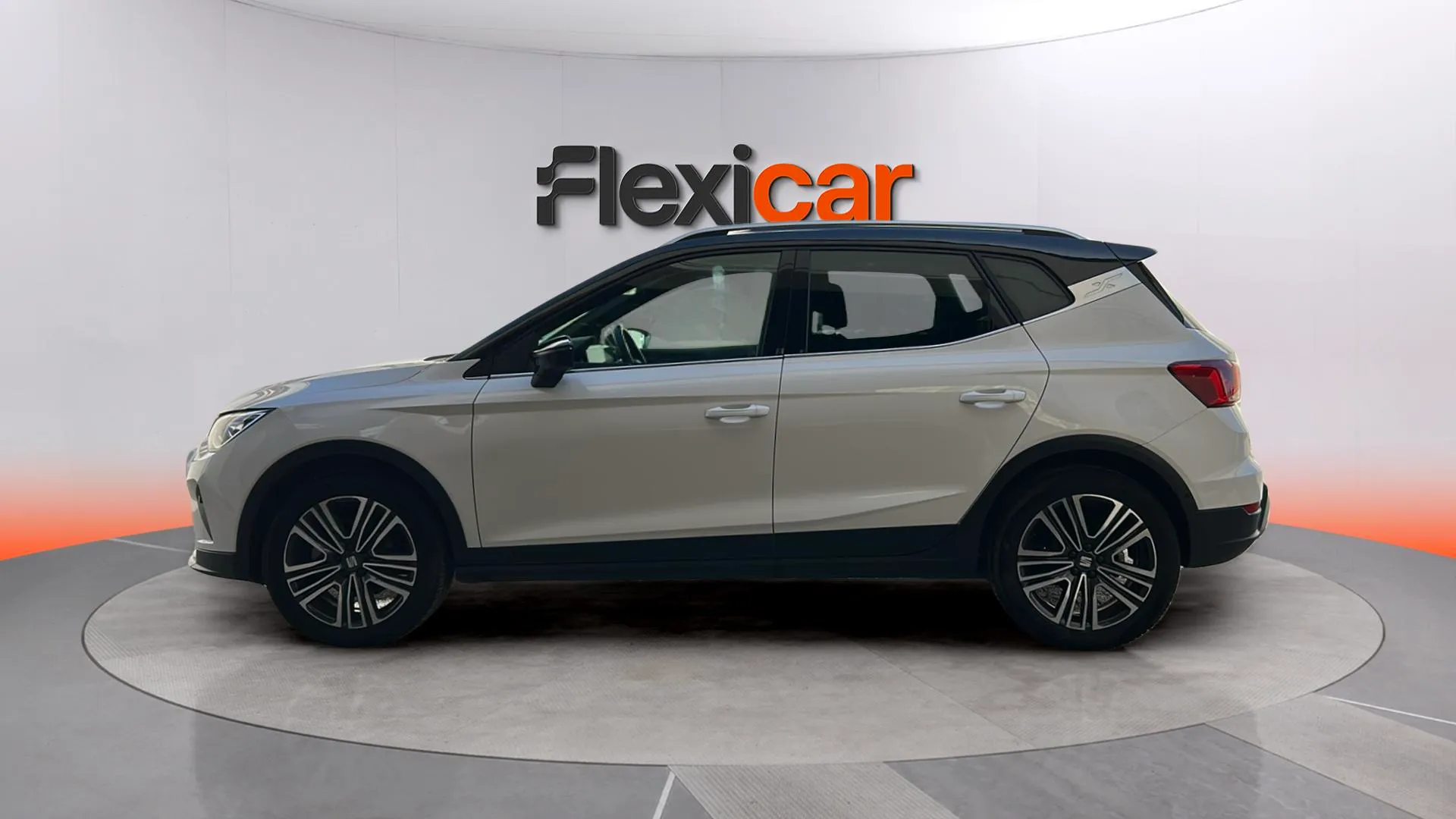 SEAT Arona 1.0 TSI Style Plus - foto 5