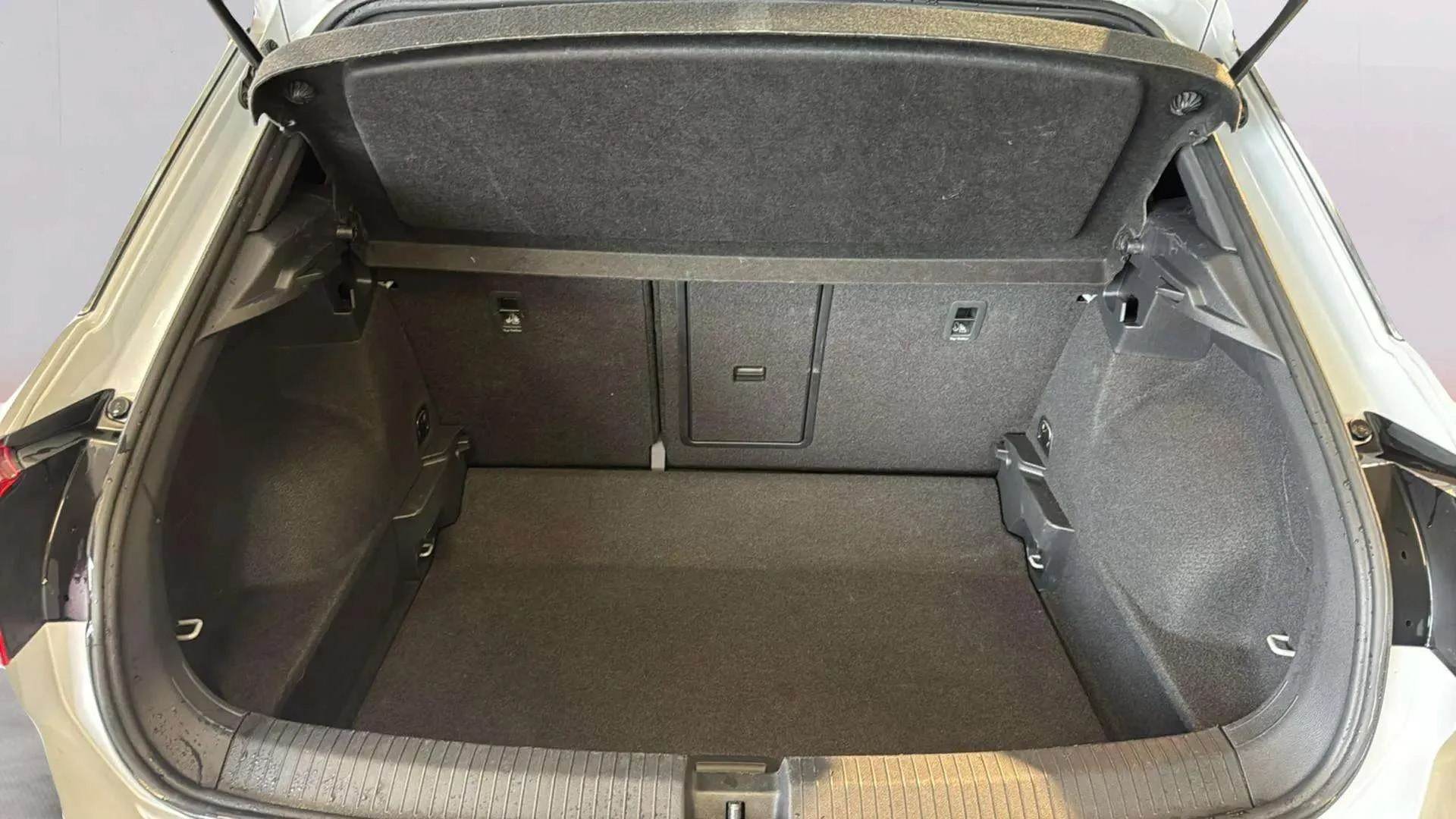 Volkswagen T-Roc Advance 1.5 TSI EVO - foto 10