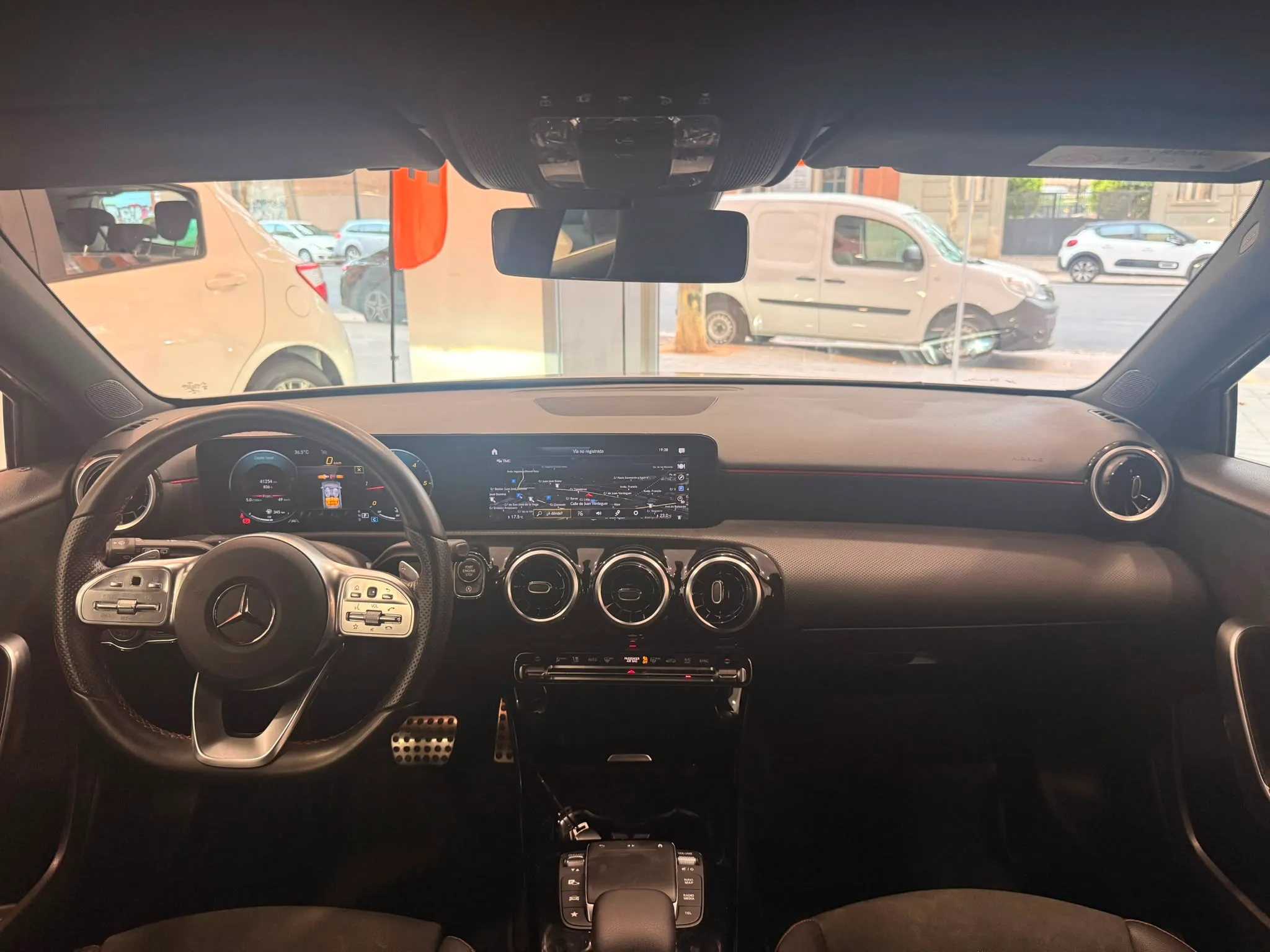 Mercedes-Benz Clase A Sedán A 180 d - foto 7