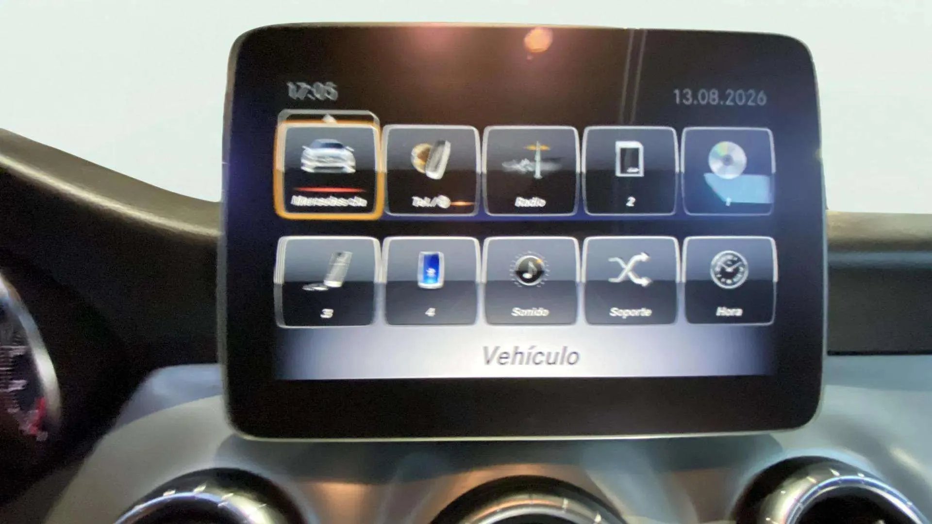 Mercedes-Benz CLA 180 - foto 19
