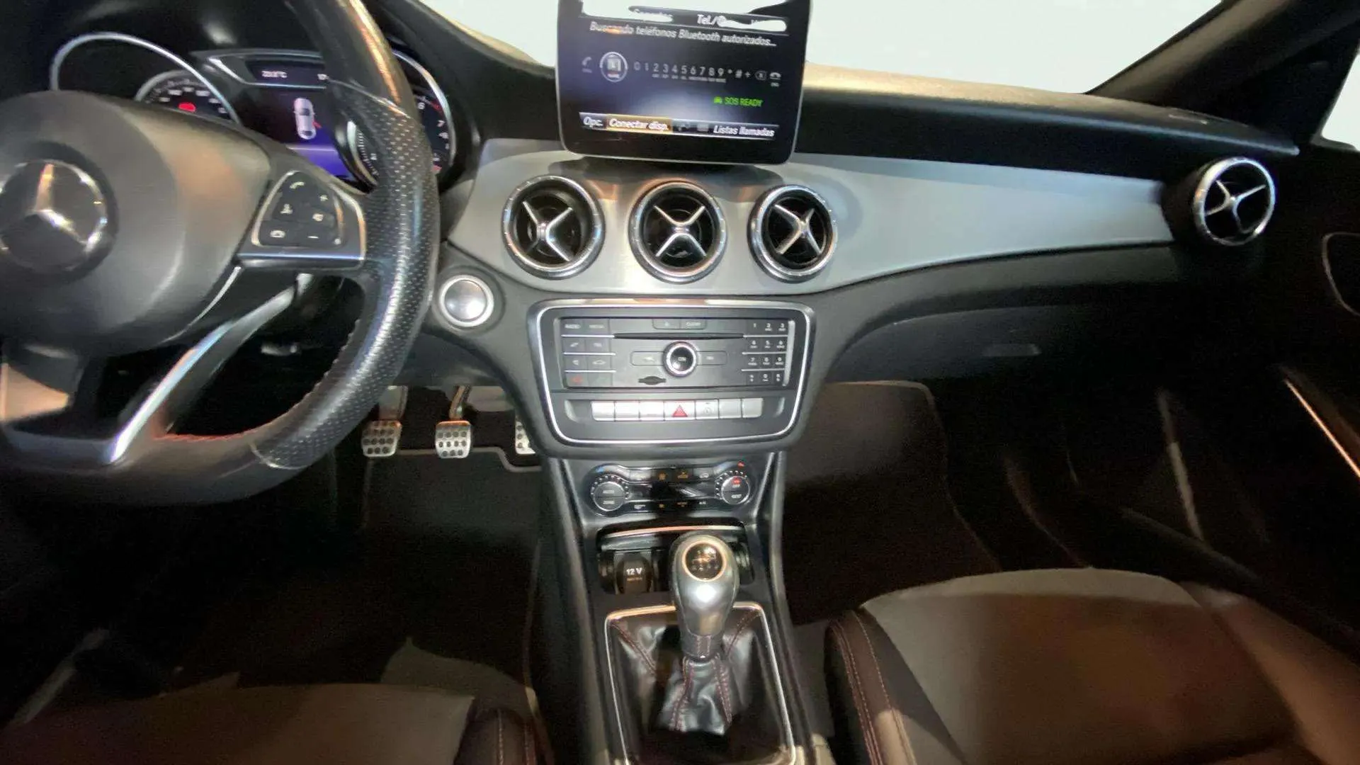 Mercedes-Benz CLA 180 - foto 24