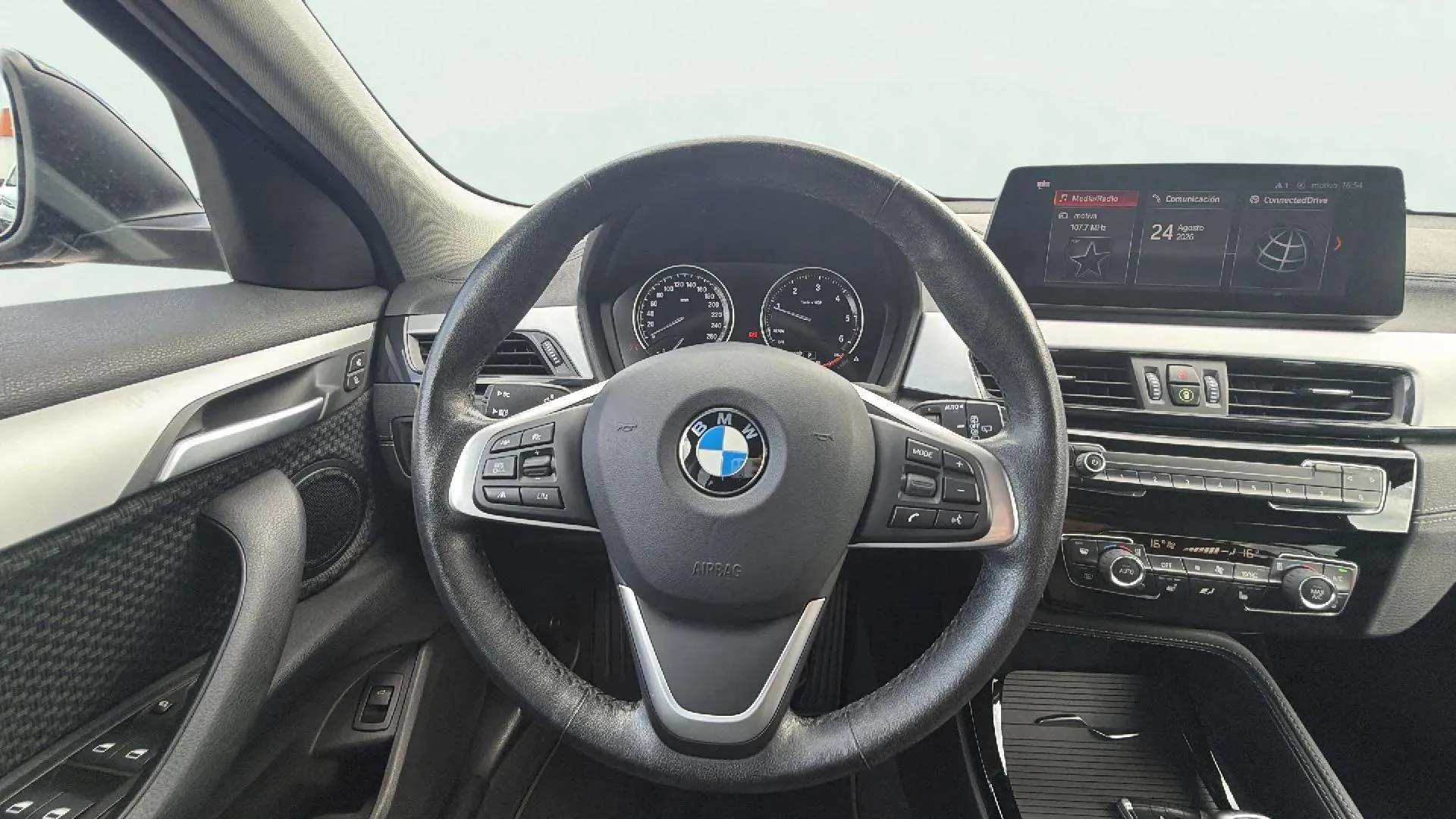 BMW X2 xDrive20dA - foto 8