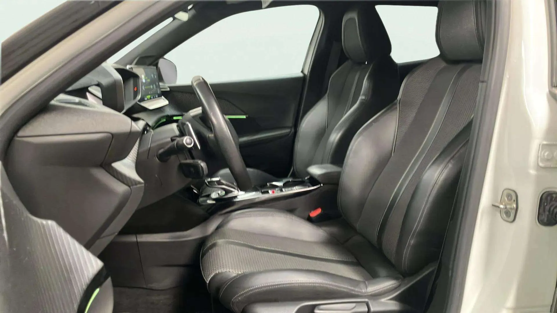 Peugeot 2008 GT Line BlueHDi 130 EAT8 - foto 11