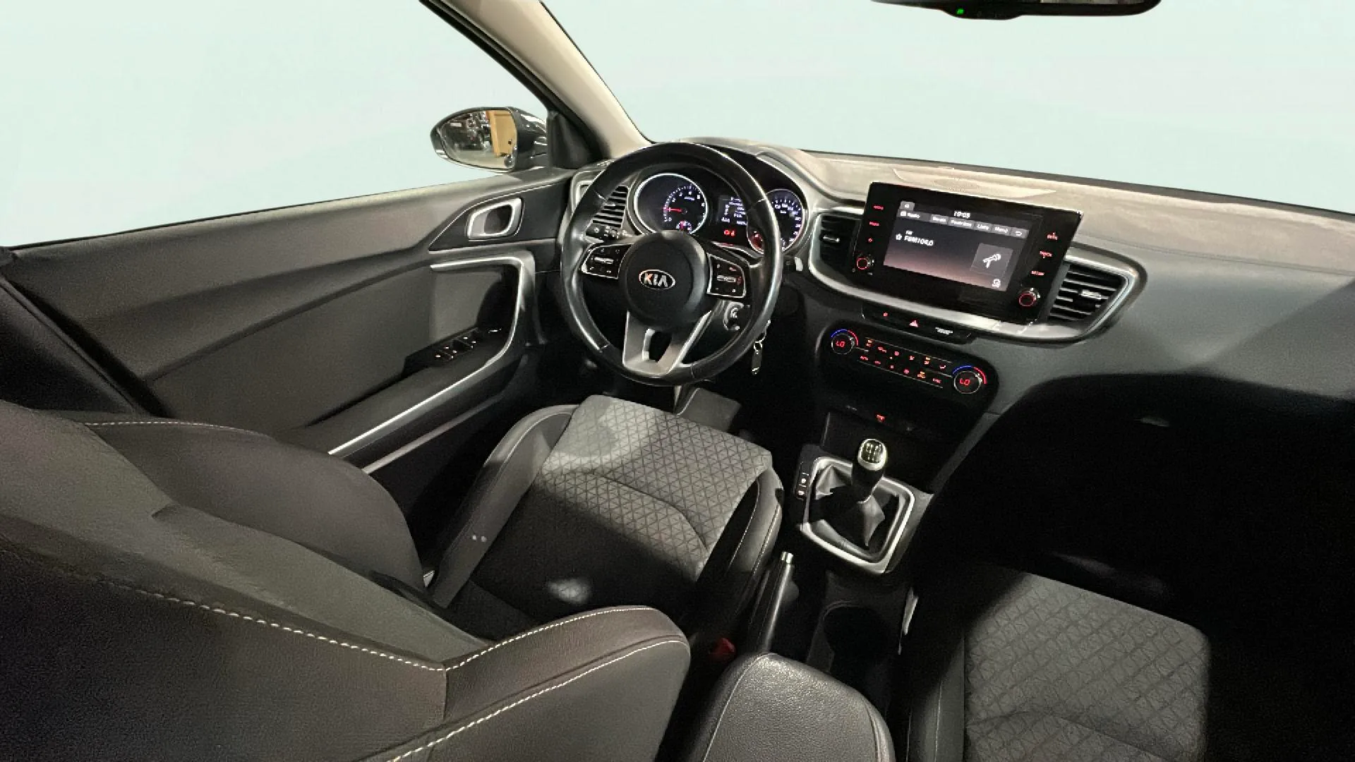Kia Ceed 1.0 T-GDi Business - foto 19