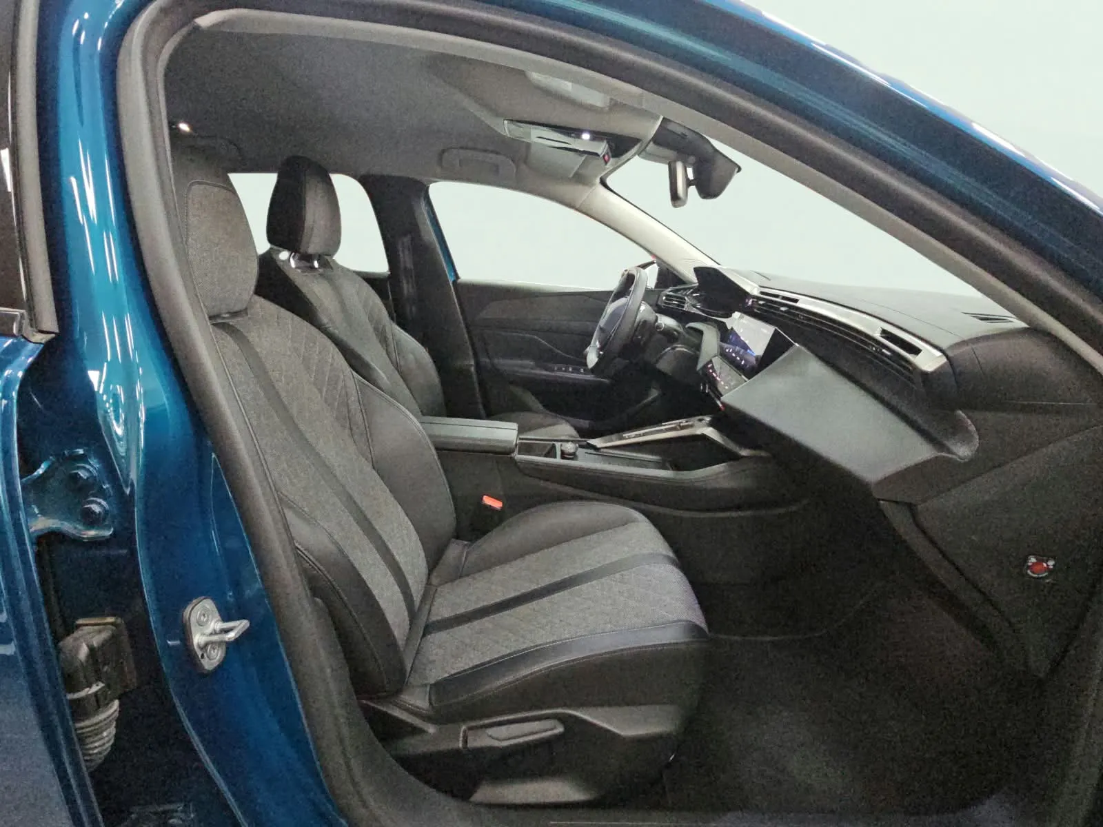 Peugeot 408 Allure Pack PureTech 130 EAT8 - foto 9